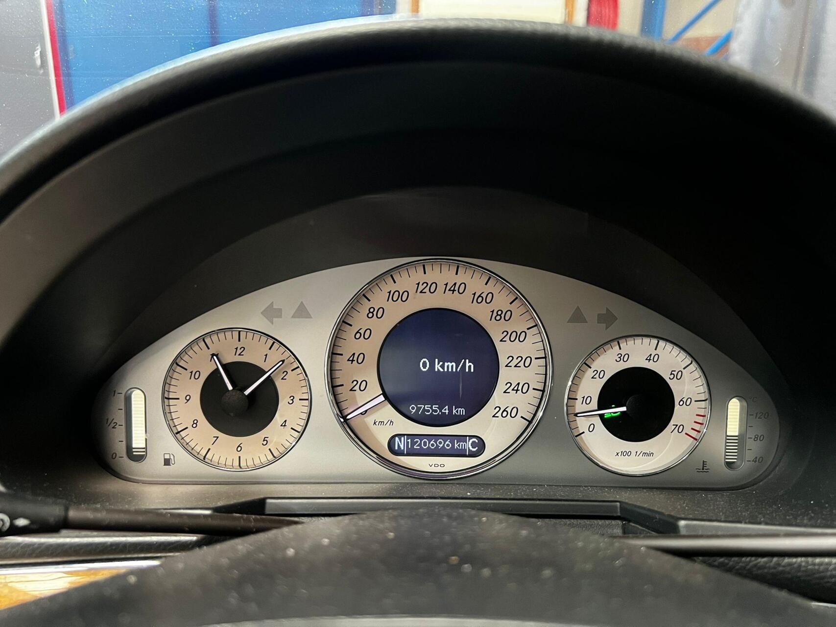 Foto van Mercedes-Benz E 500