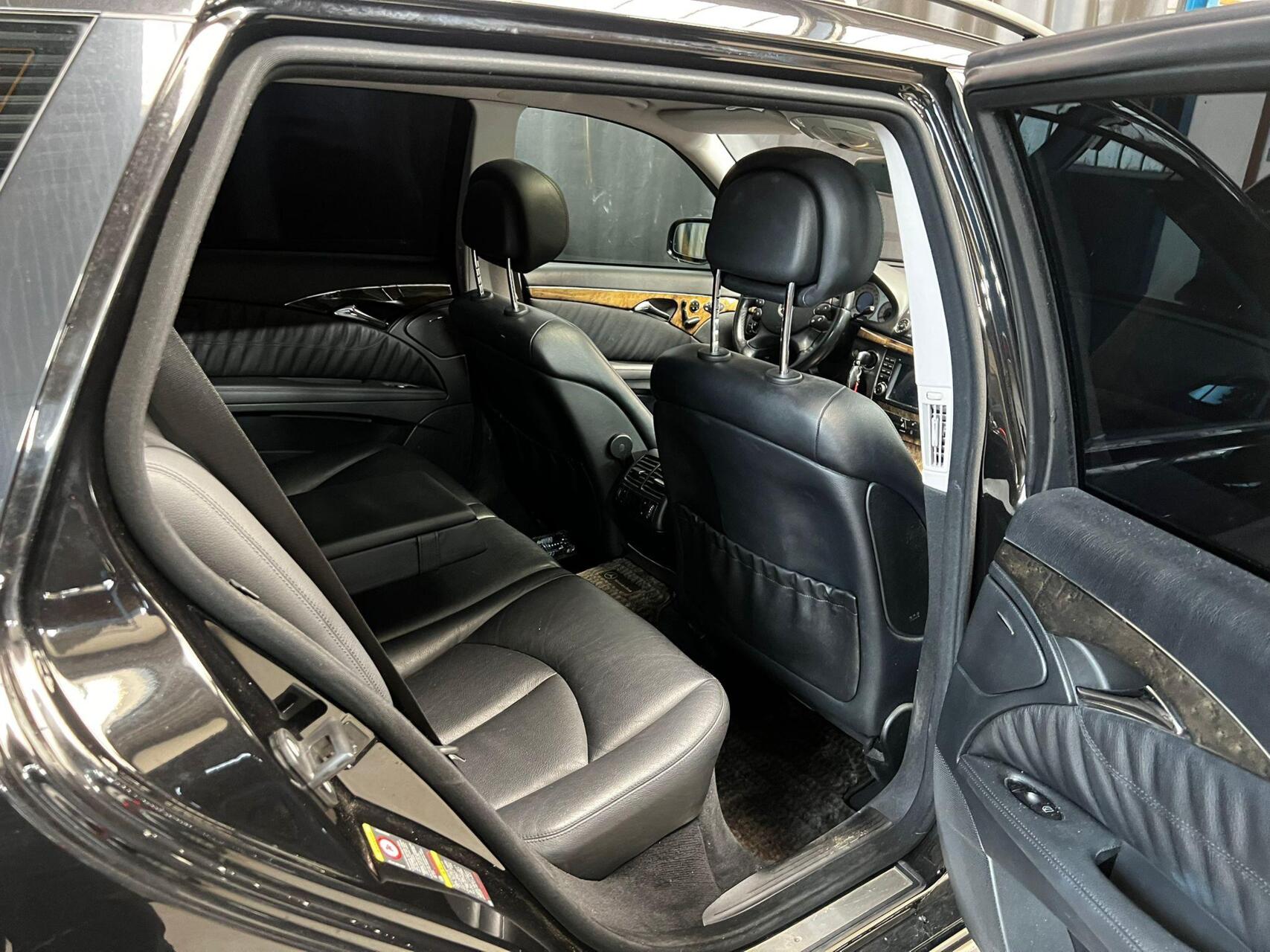 Foto van Mercedes-Benz E 500