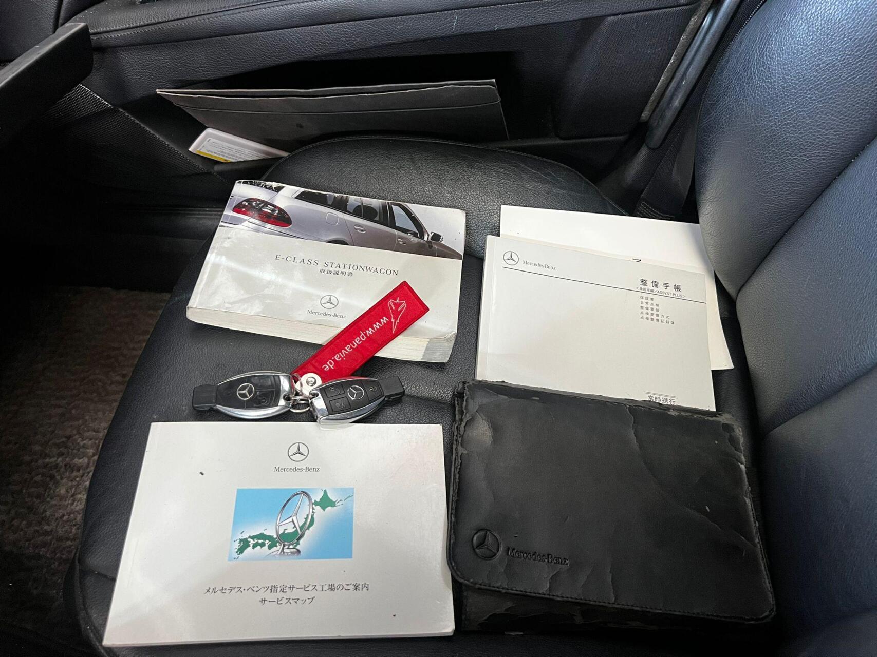 Foto van Mercedes-Benz E 500