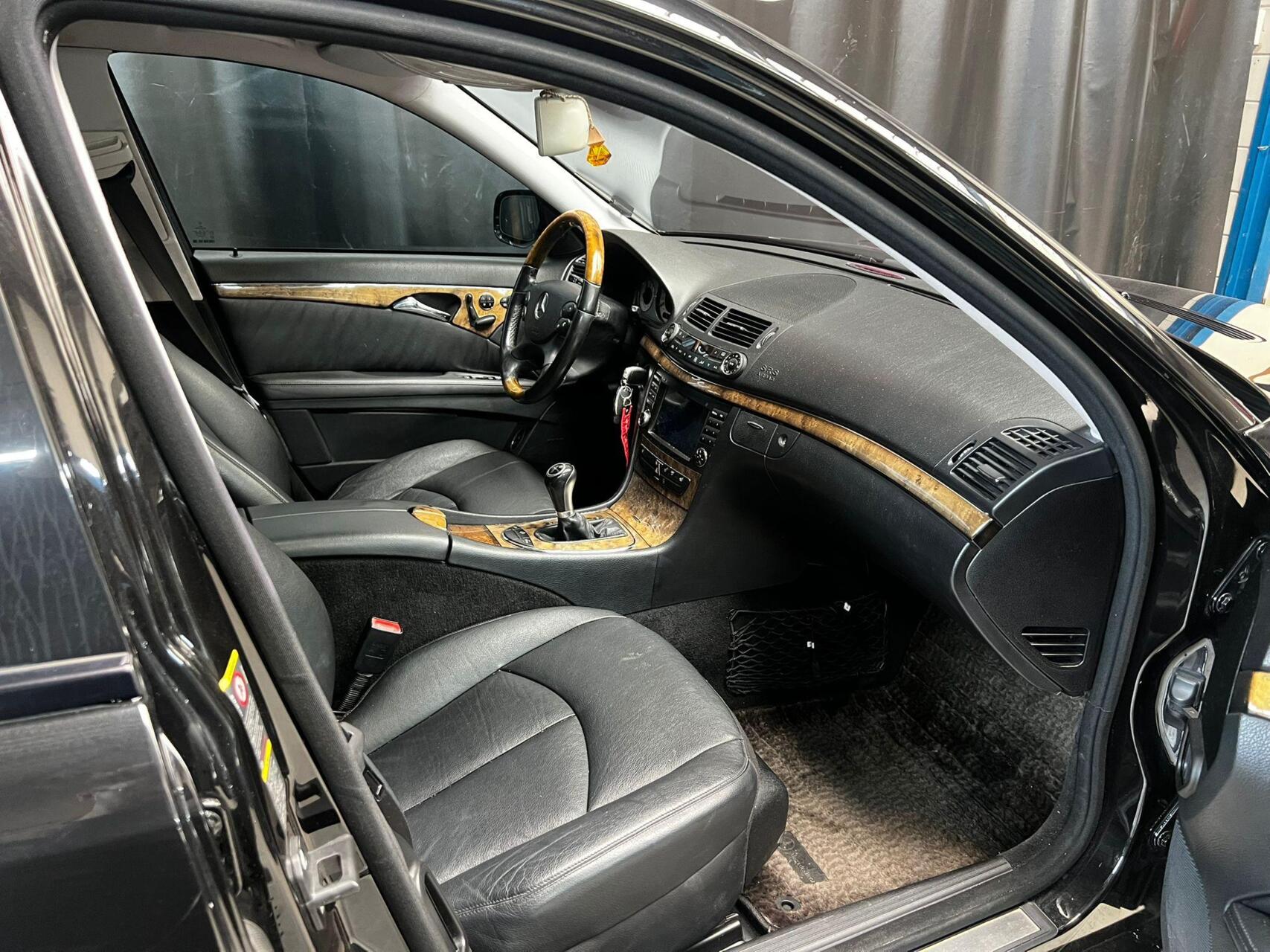 Foto van Mercedes-Benz E 500