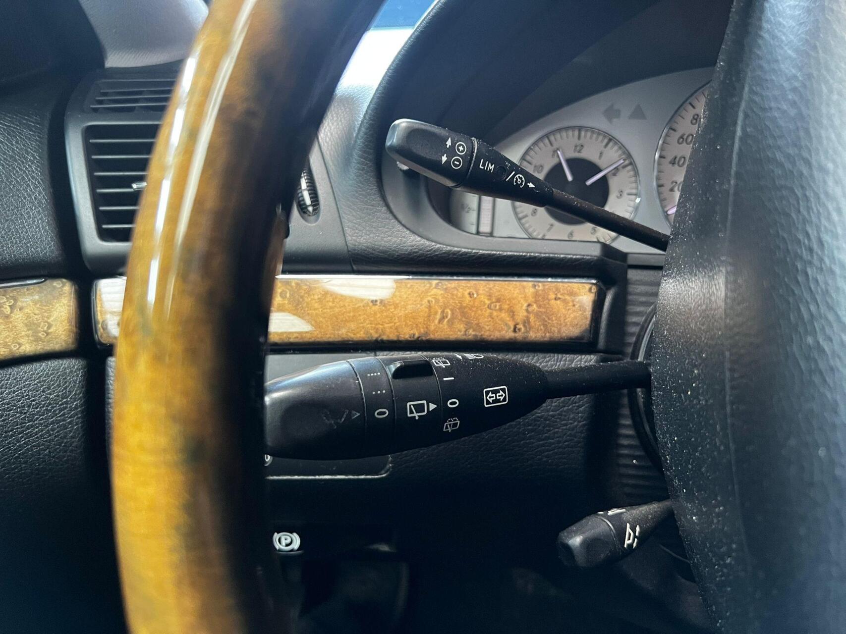 Foto van Mercedes-Benz E 500
