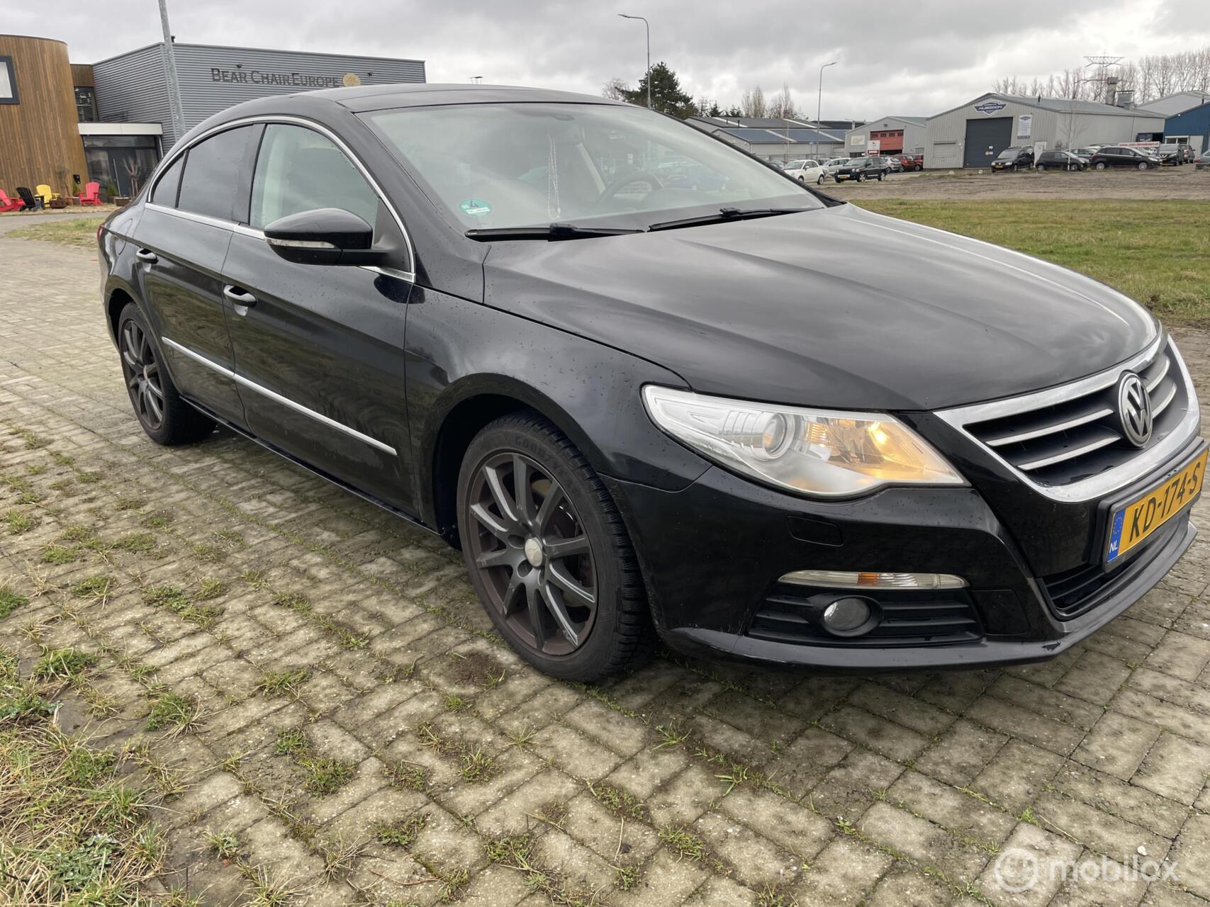 Volkswagen Passat CC 1.8 TSI 4p. 2010 - voorkant