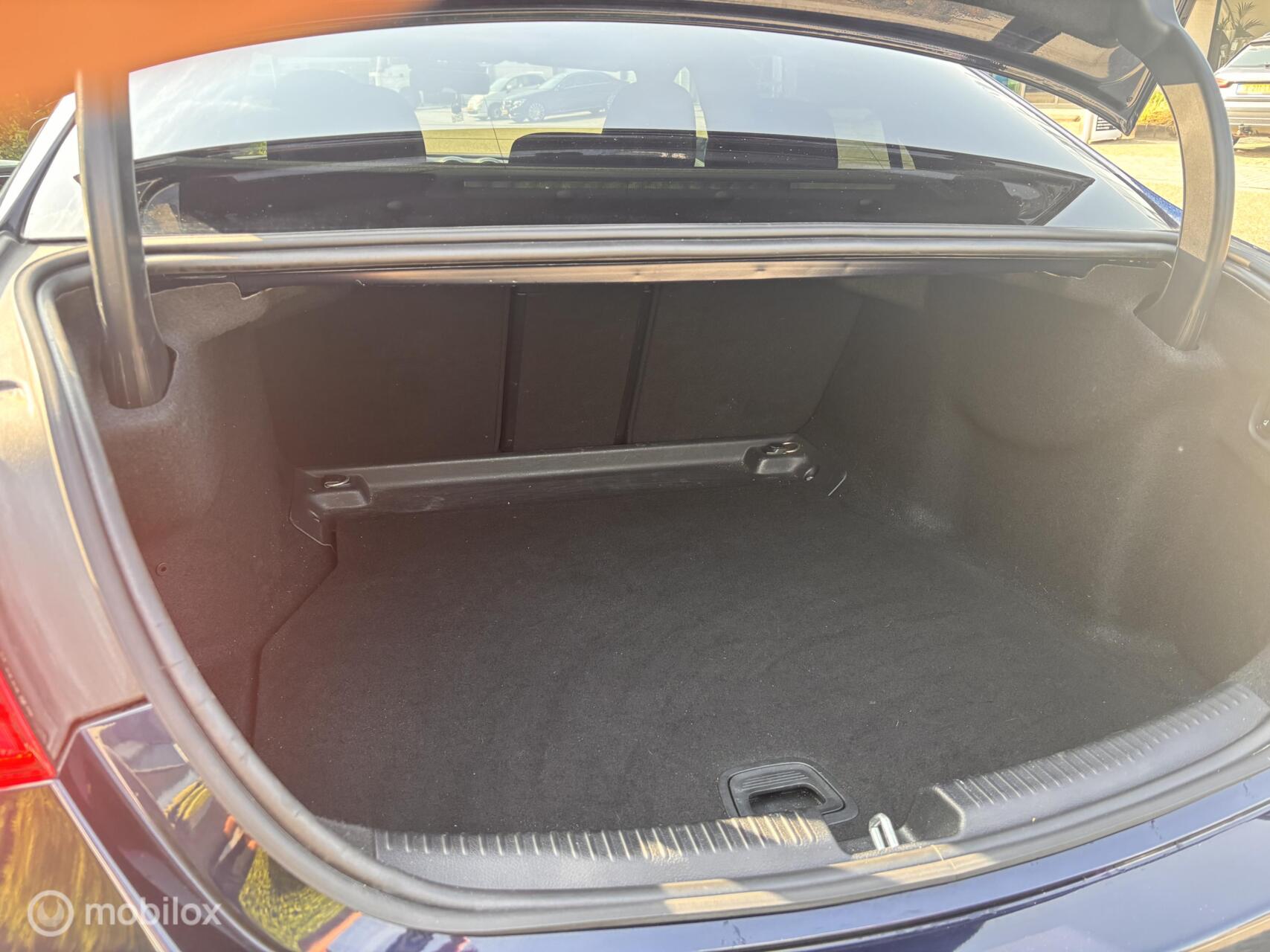 Foto van Mercedes-Benz C 200