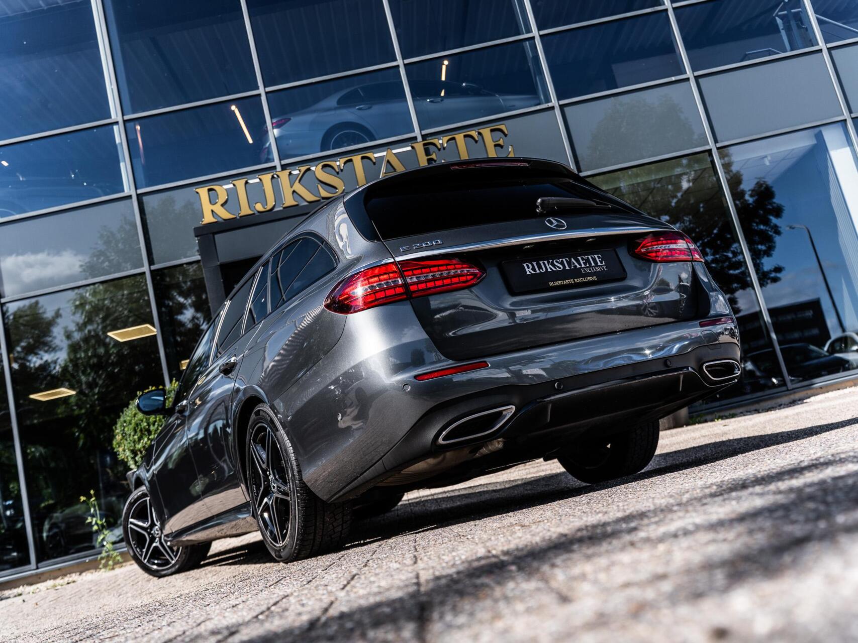 Foto van Mercedes-Benz E 200