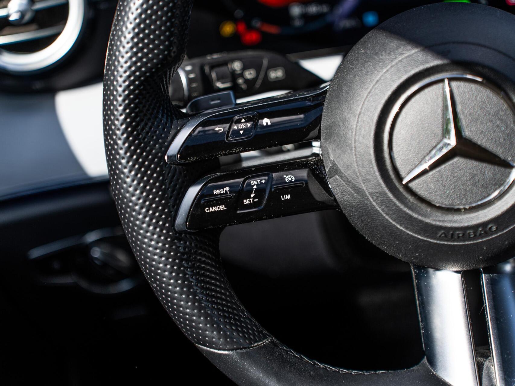 Foto van Mercedes-Benz E 200