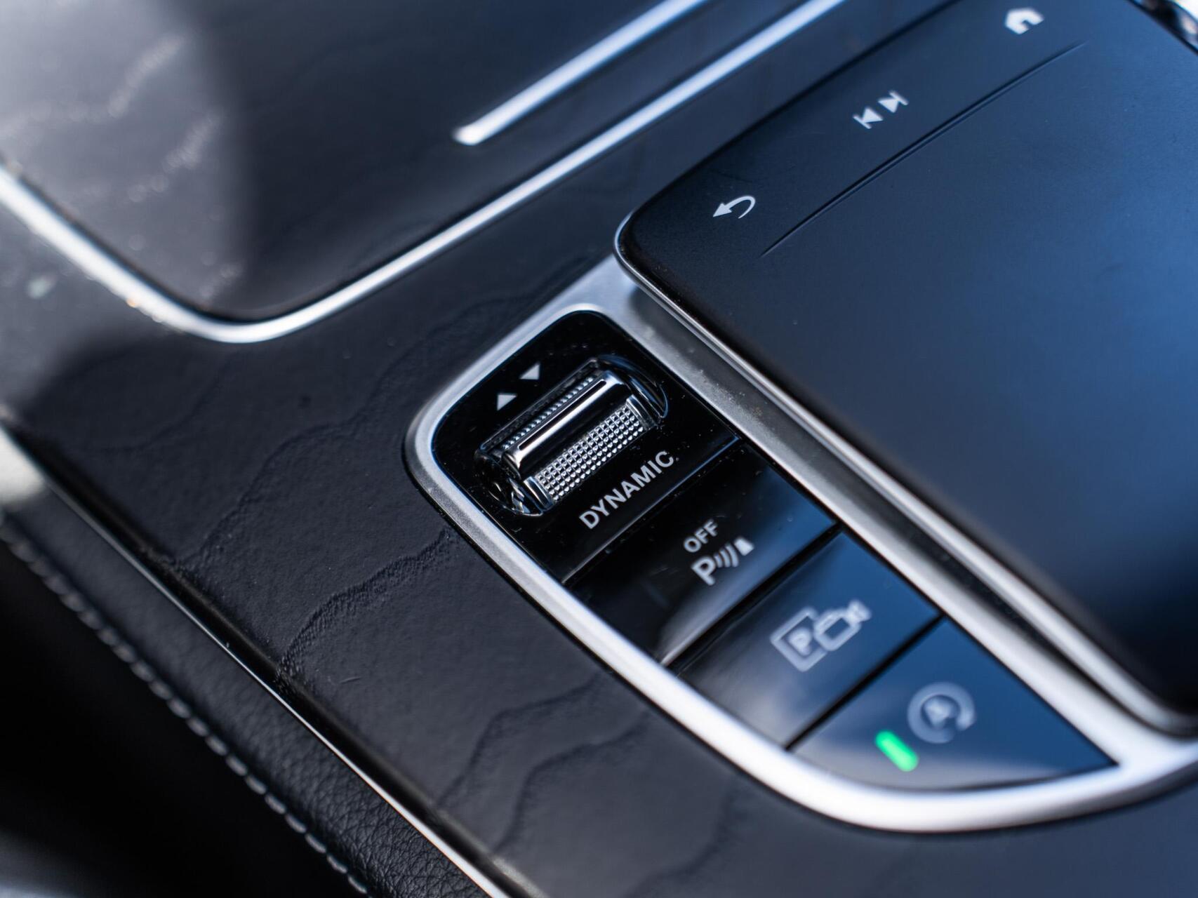 Foto van Mercedes-Benz E 200