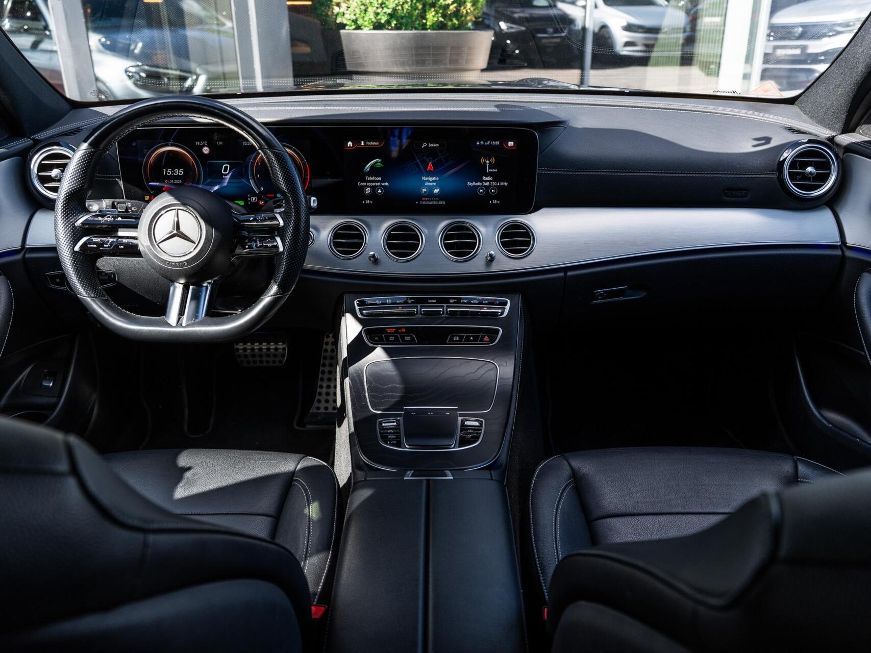 Foto van Mercedes-Benz E 200