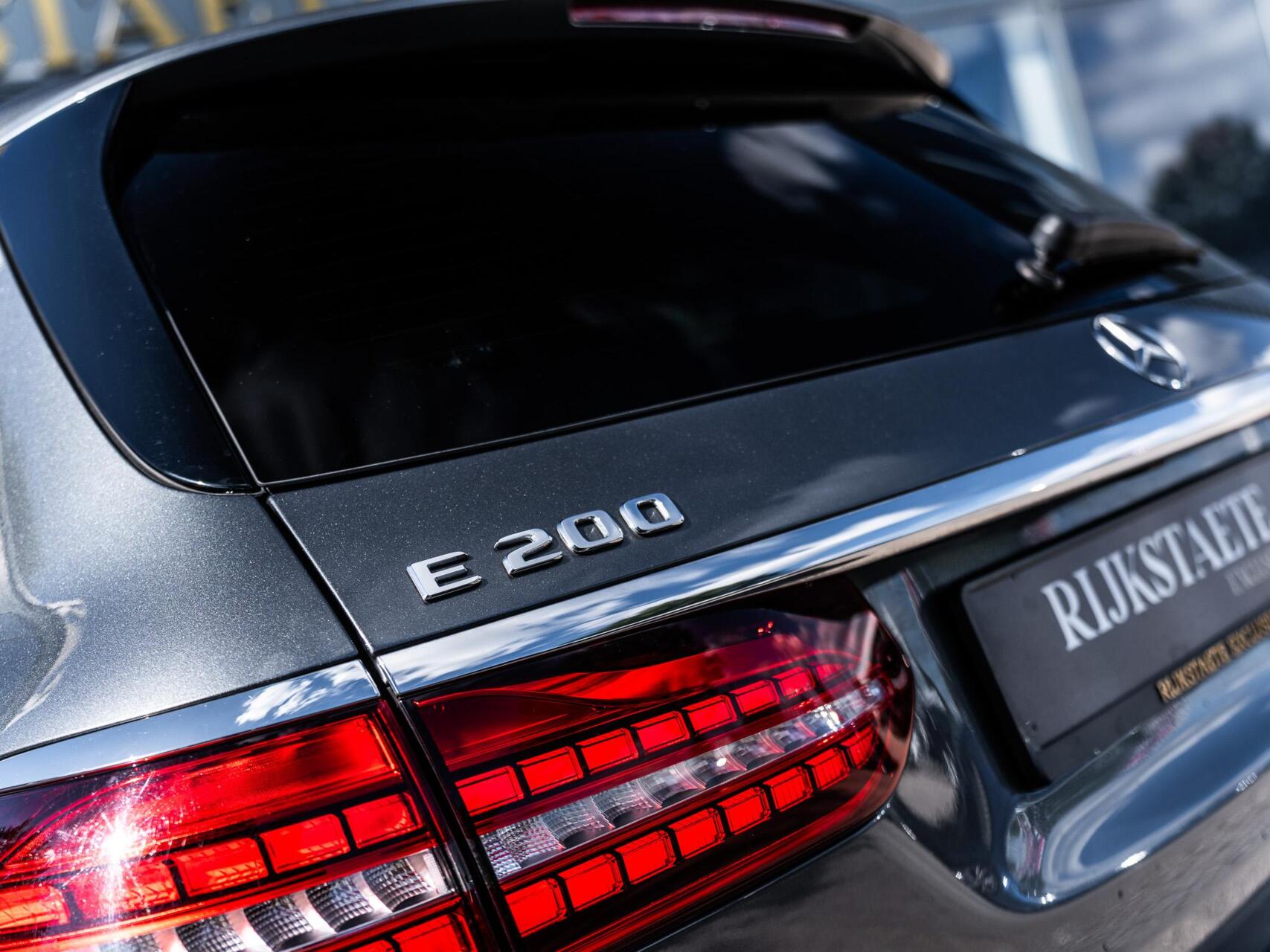 Foto van Mercedes-Benz E 200