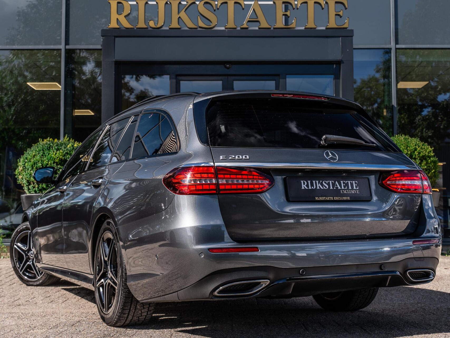 Foto van Mercedes-Benz E 200