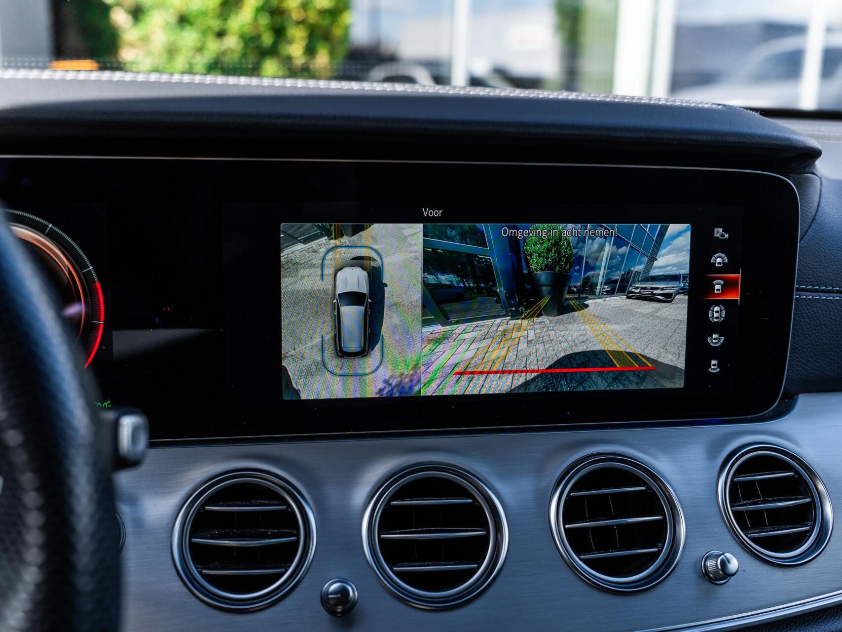 Foto van Mercedes-Benz E 200