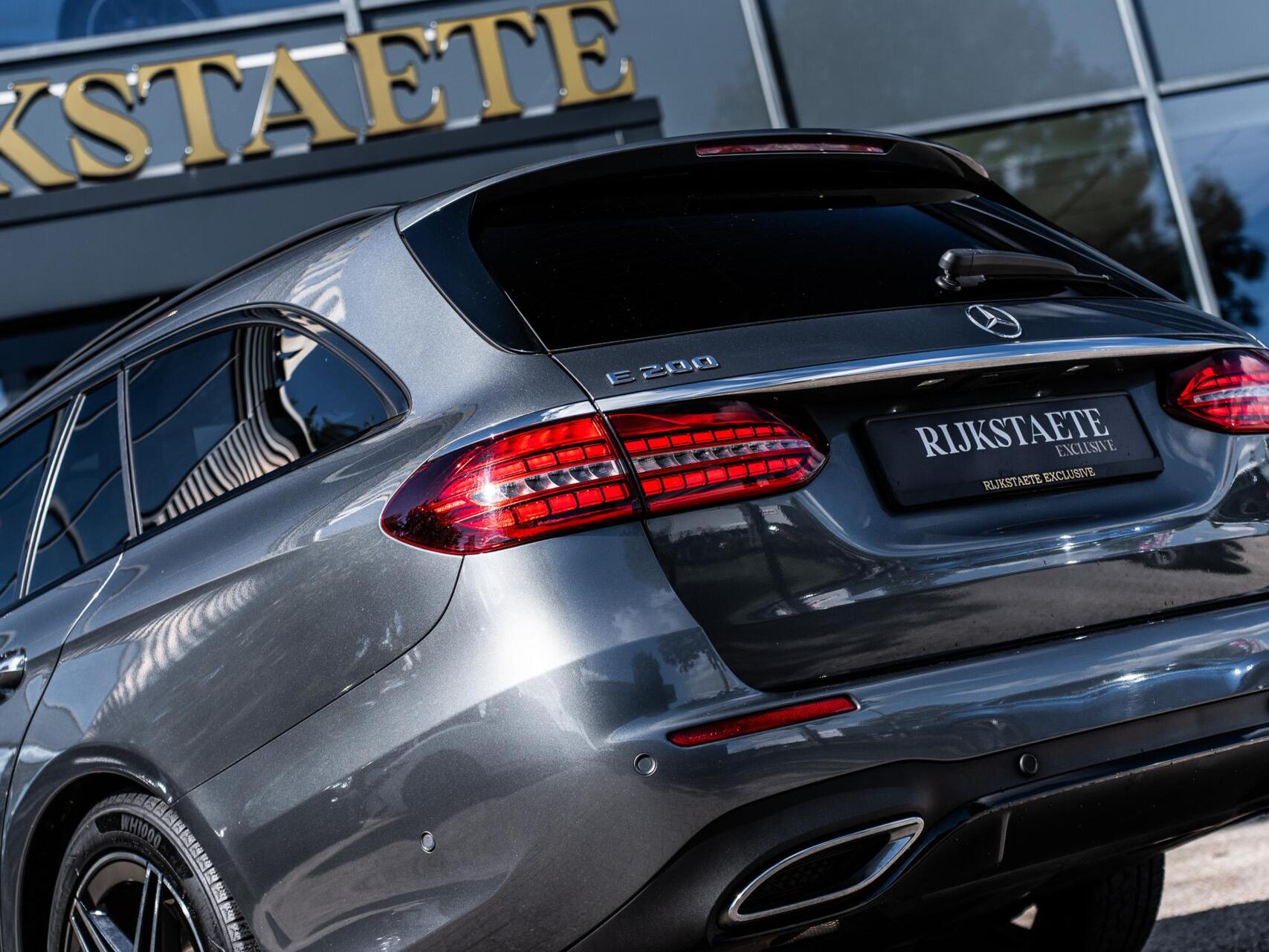 Foto van Mercedes-Benz E 200