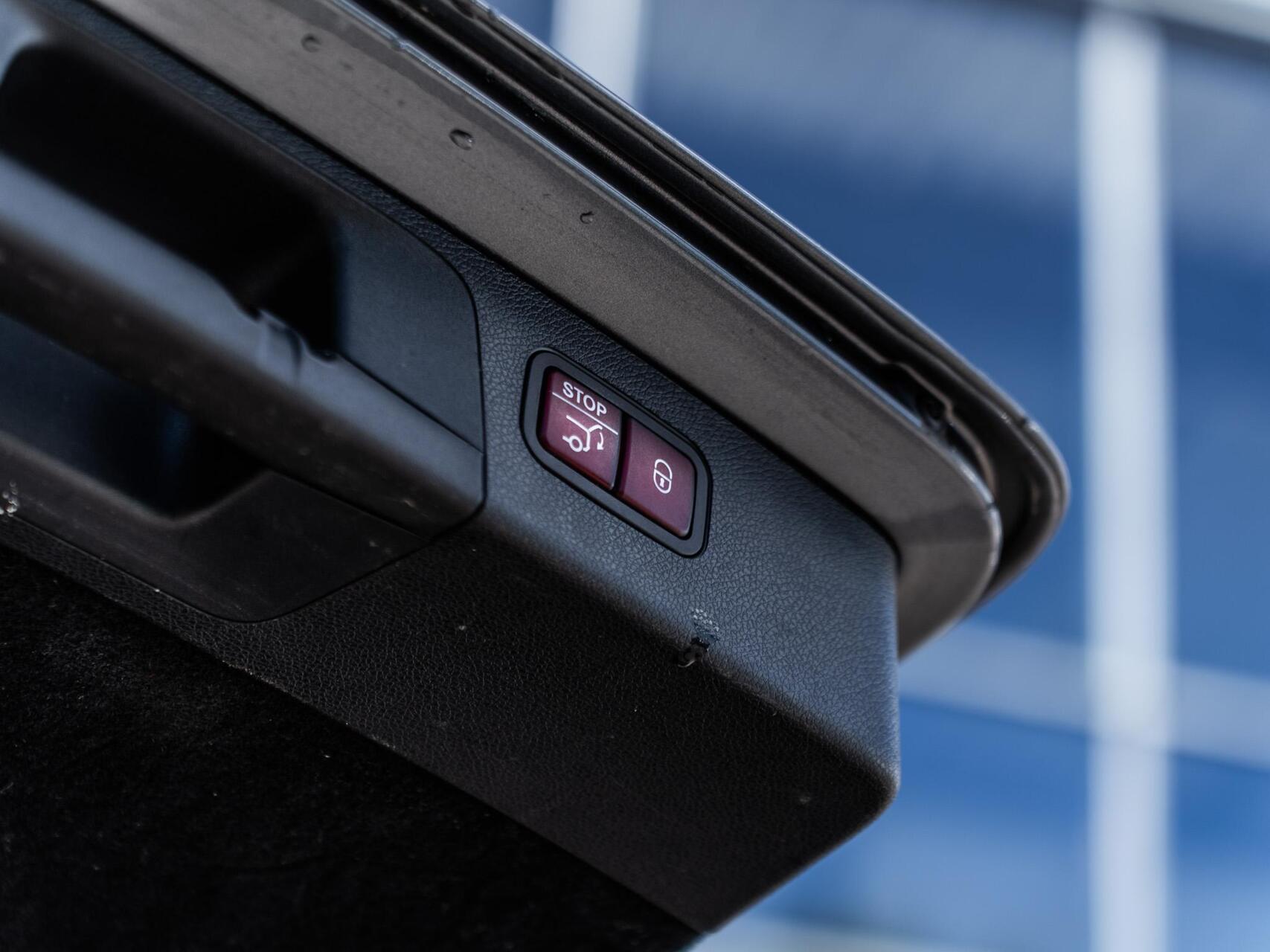 Foto van Mercedes-Benz E 200
