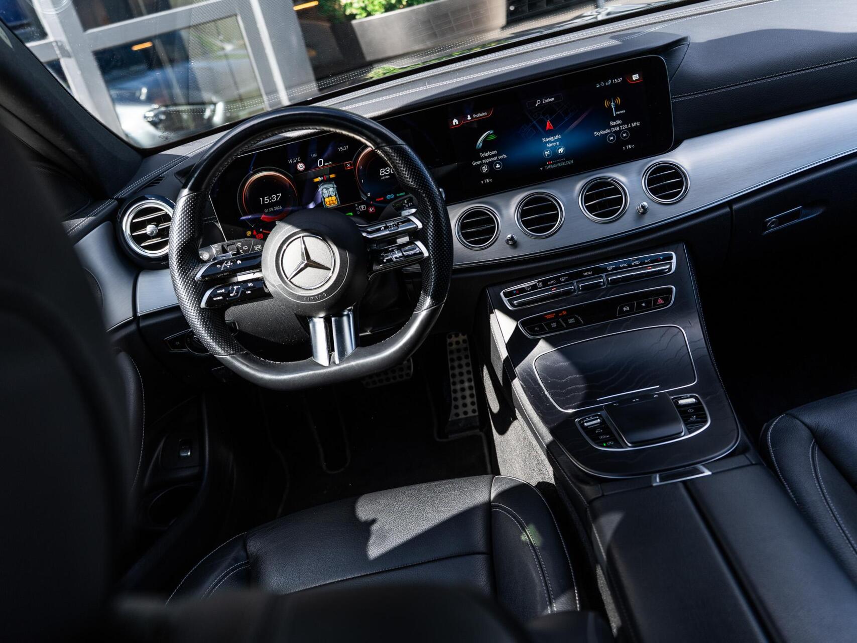 Foto van Mercedes-Benz E 200