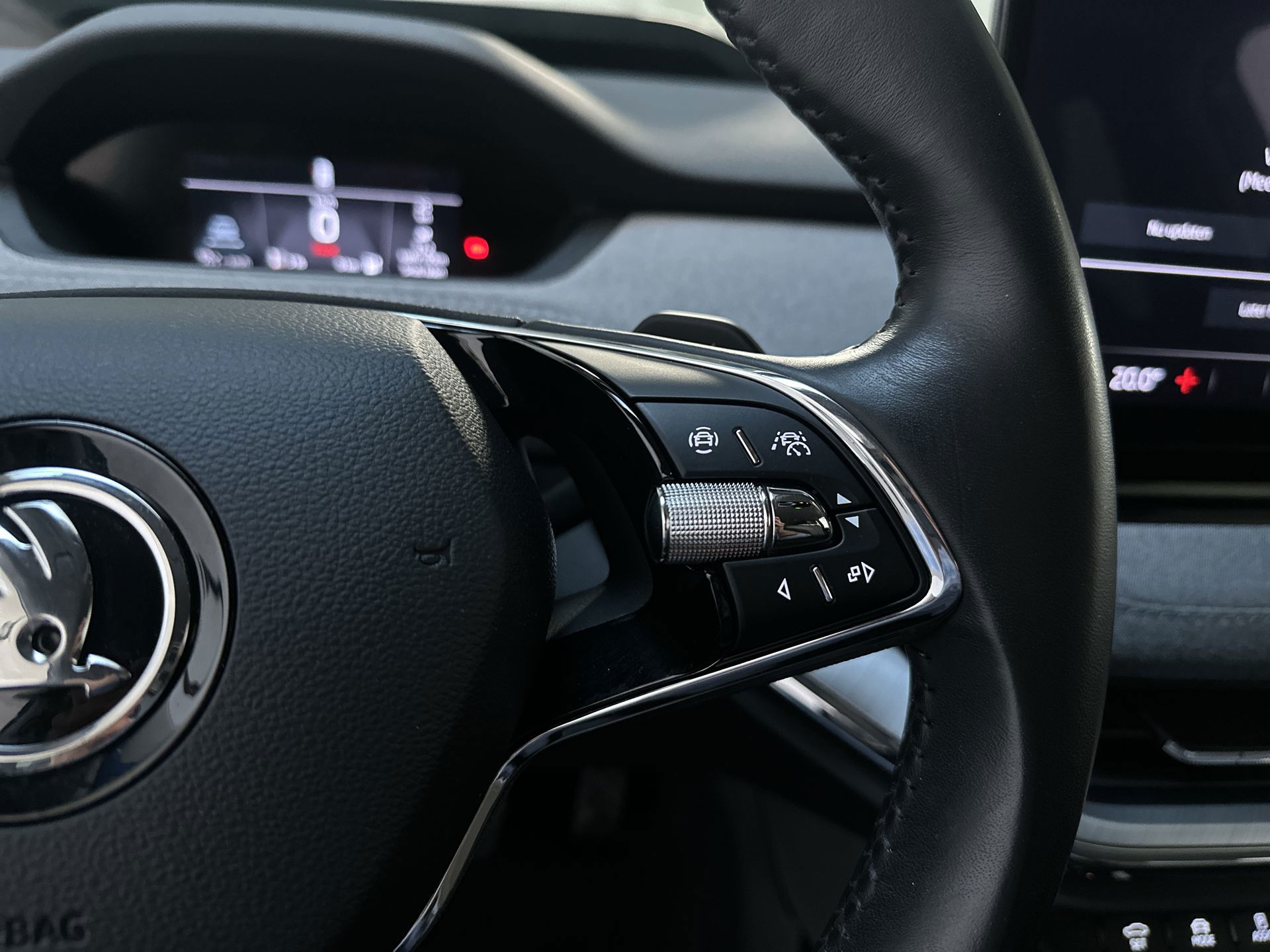 Foto van Skoda Enyaq 80