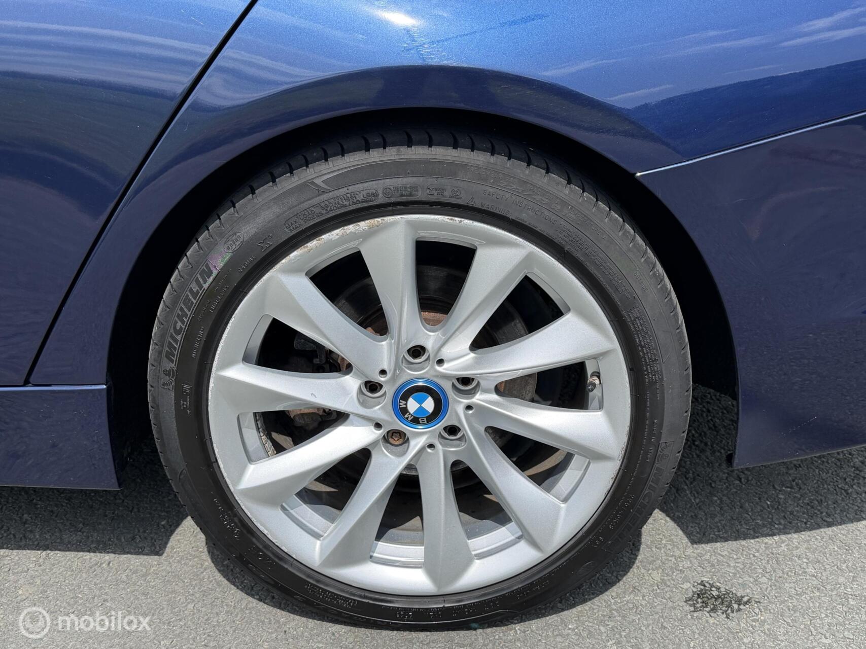 Foto van BMW 330e Iperformance