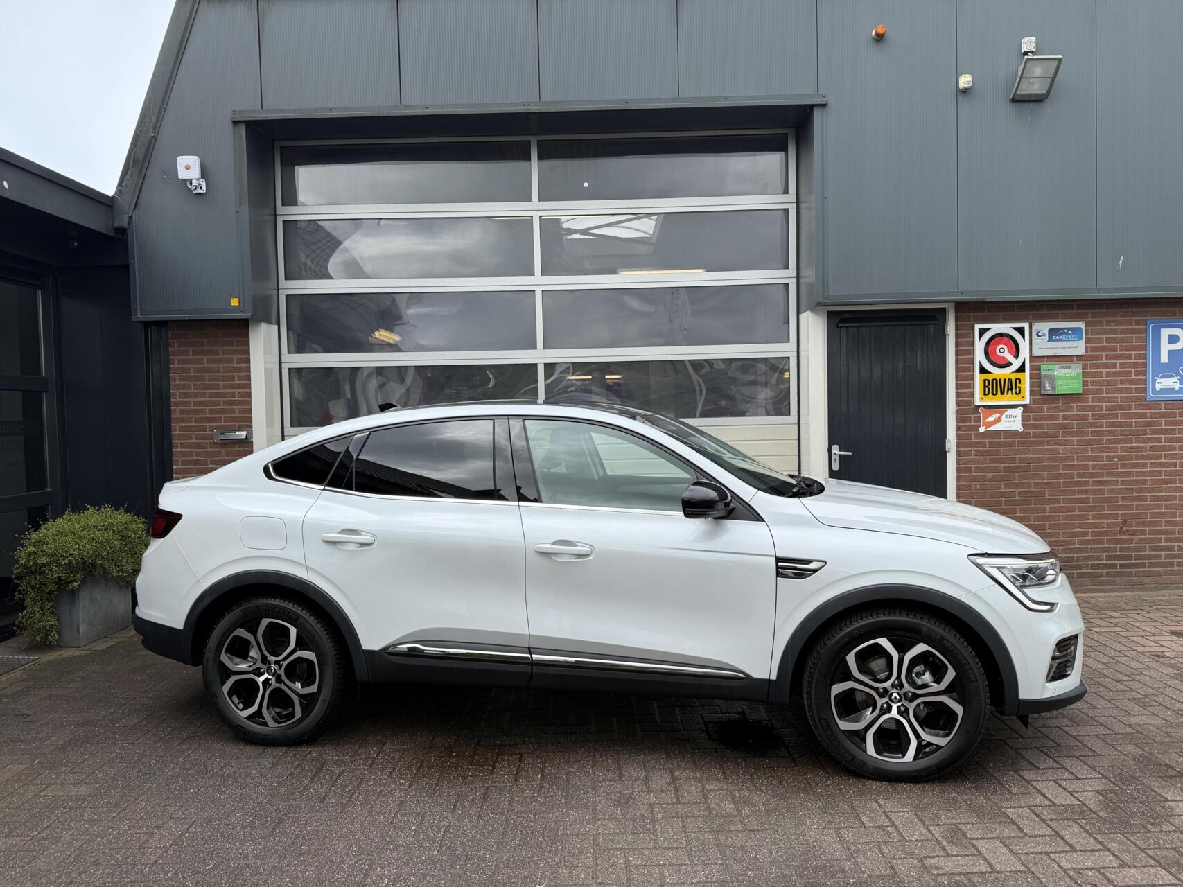 Foto van Renault Arkana E-tech