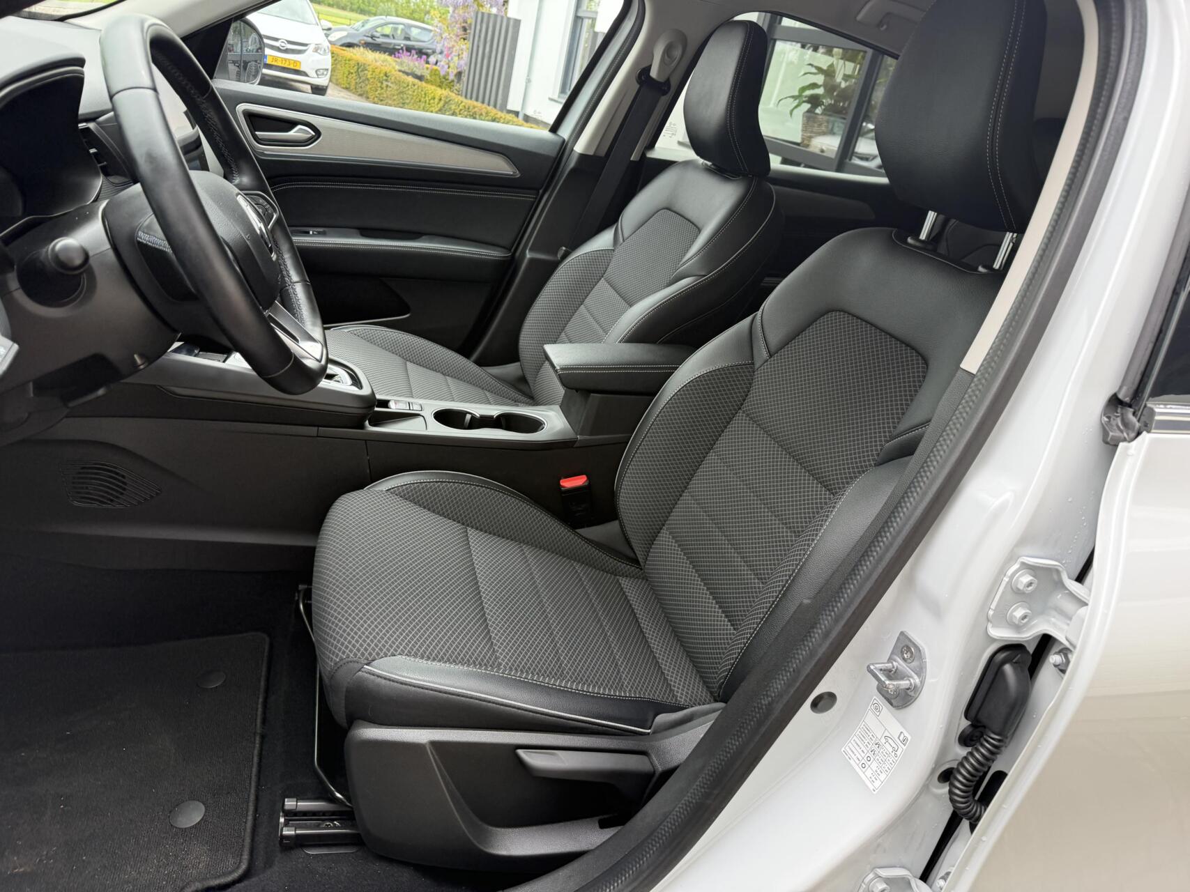 Foto van Renault Arkana E-tech