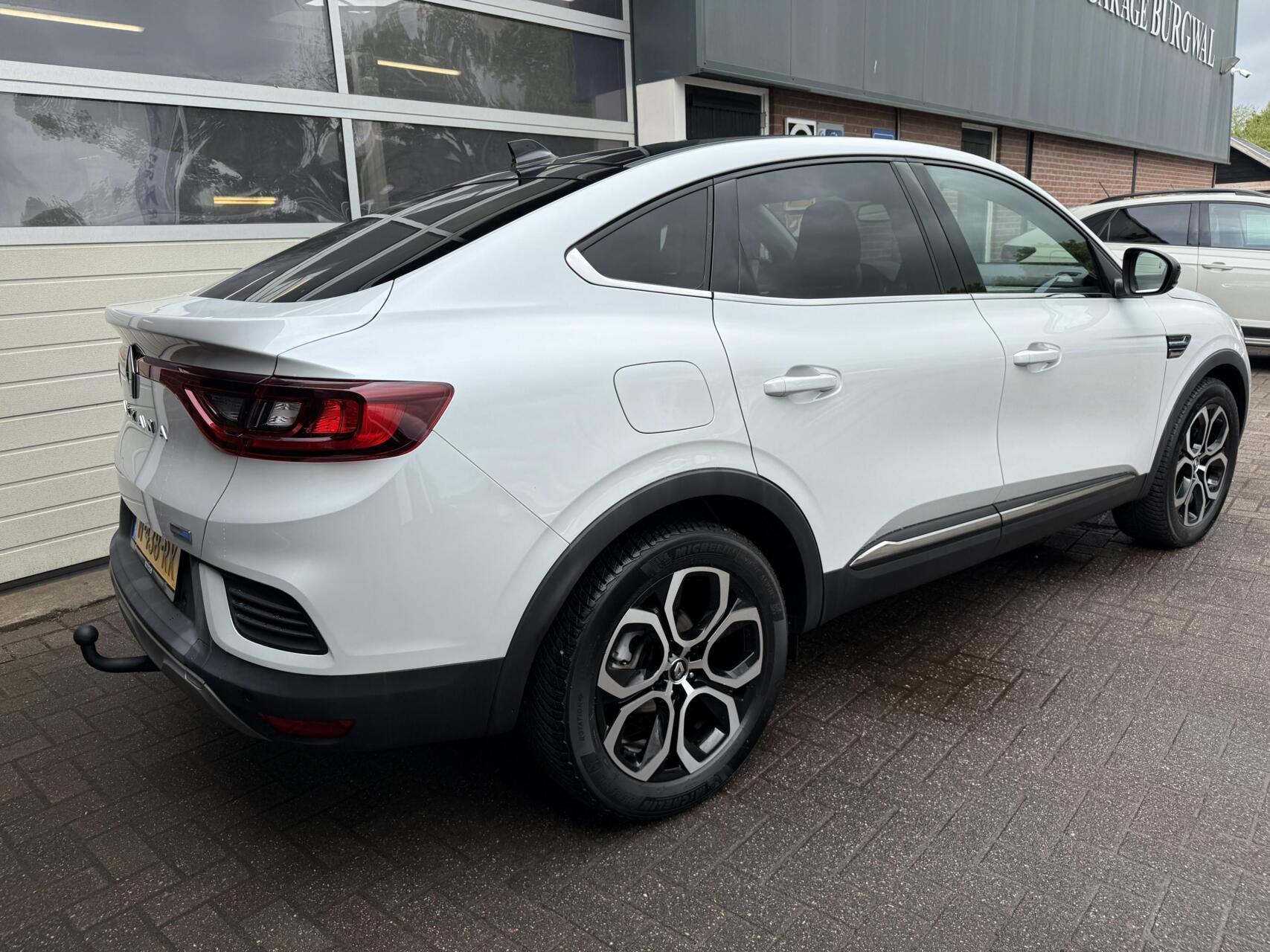 Foto van Renault Arkana E-tech