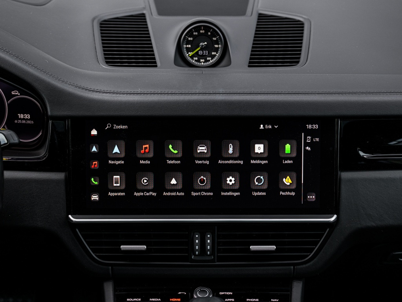 Foto van Porsche Cayenne E-hybrid