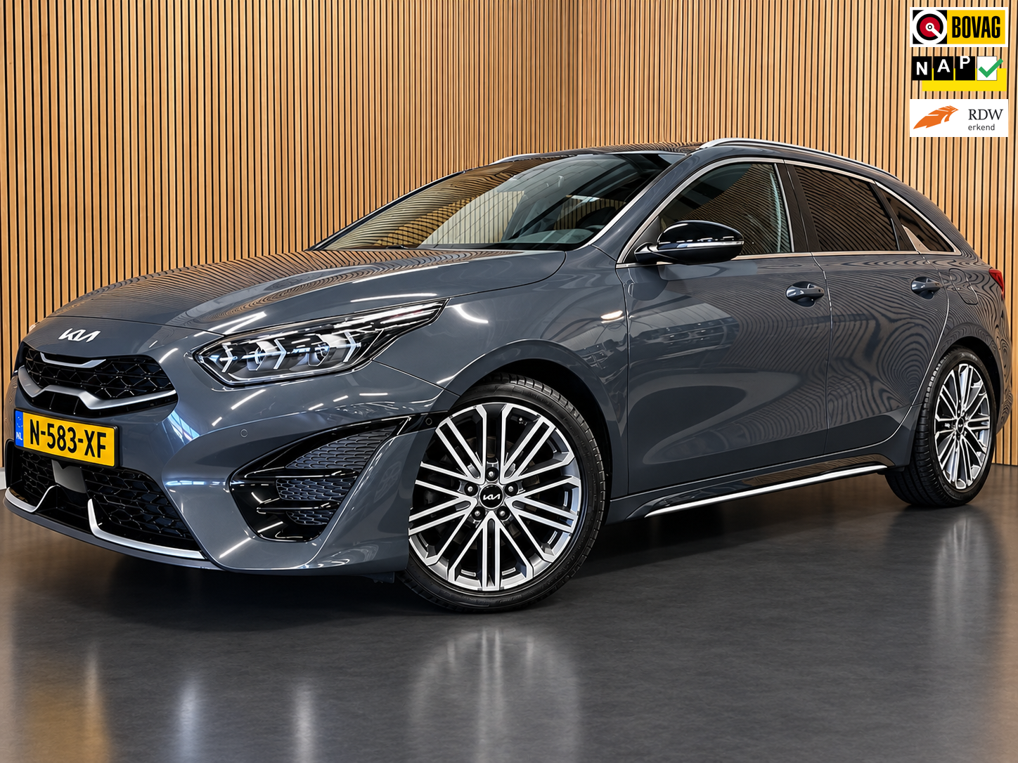 Kia Proceed 1.5 T-GDi GT-PlusLine|160PK|ACC|AFN.TREKHAAK|PANO|DIGITAL|STOEL V+A/+STUURVERW.|CAMERA|CARPLAY|CLIMA+CRUISE|NL|NAP| 2022 - voorkant