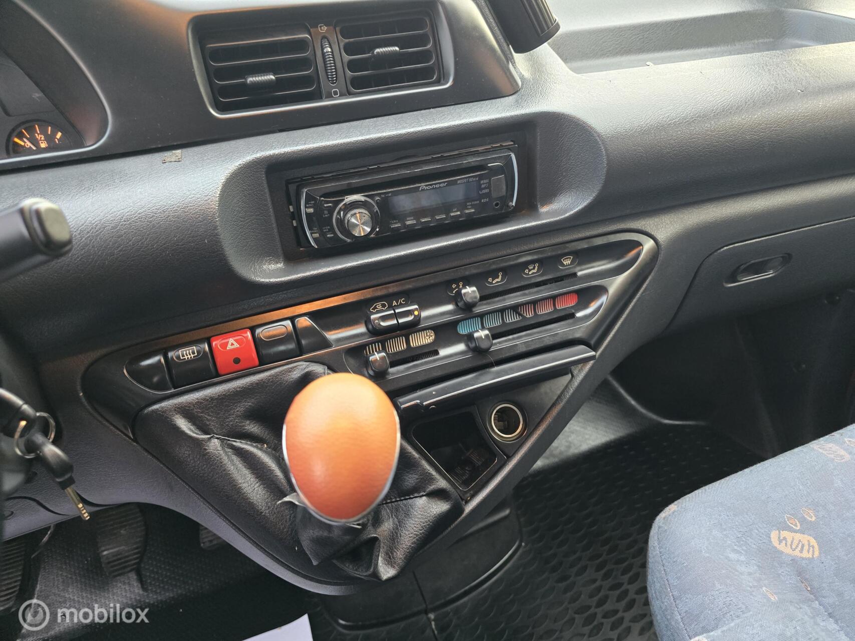 Foto van Peugeot Expert