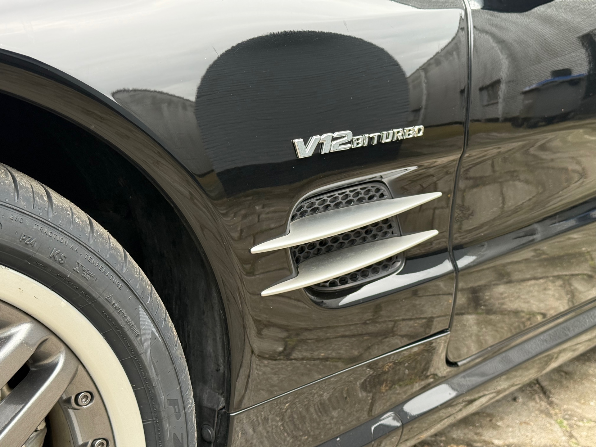 Foto van Mercedes-Benz SL 65 AMG