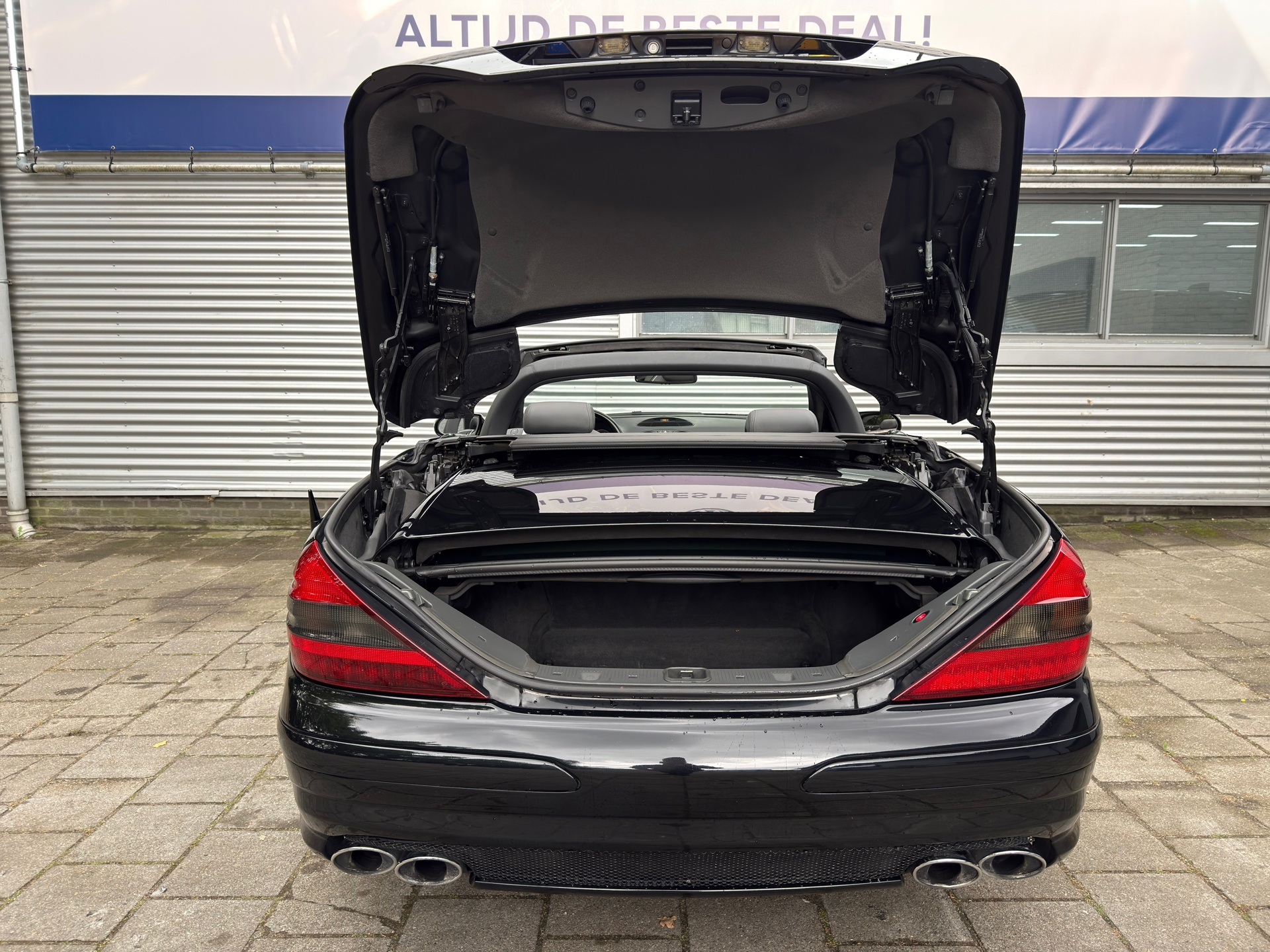 Foto van Mercedes-Benz SL 65 AMG