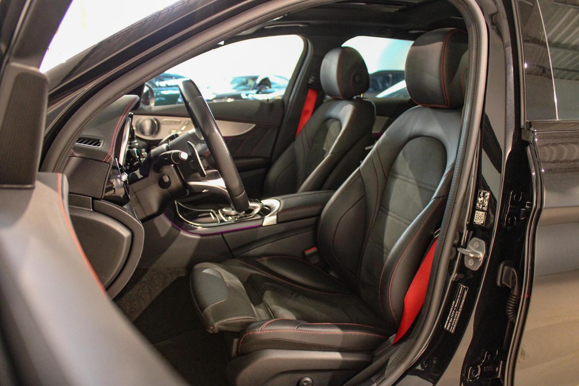 Foto van Mercedes-Benz AMG C 43