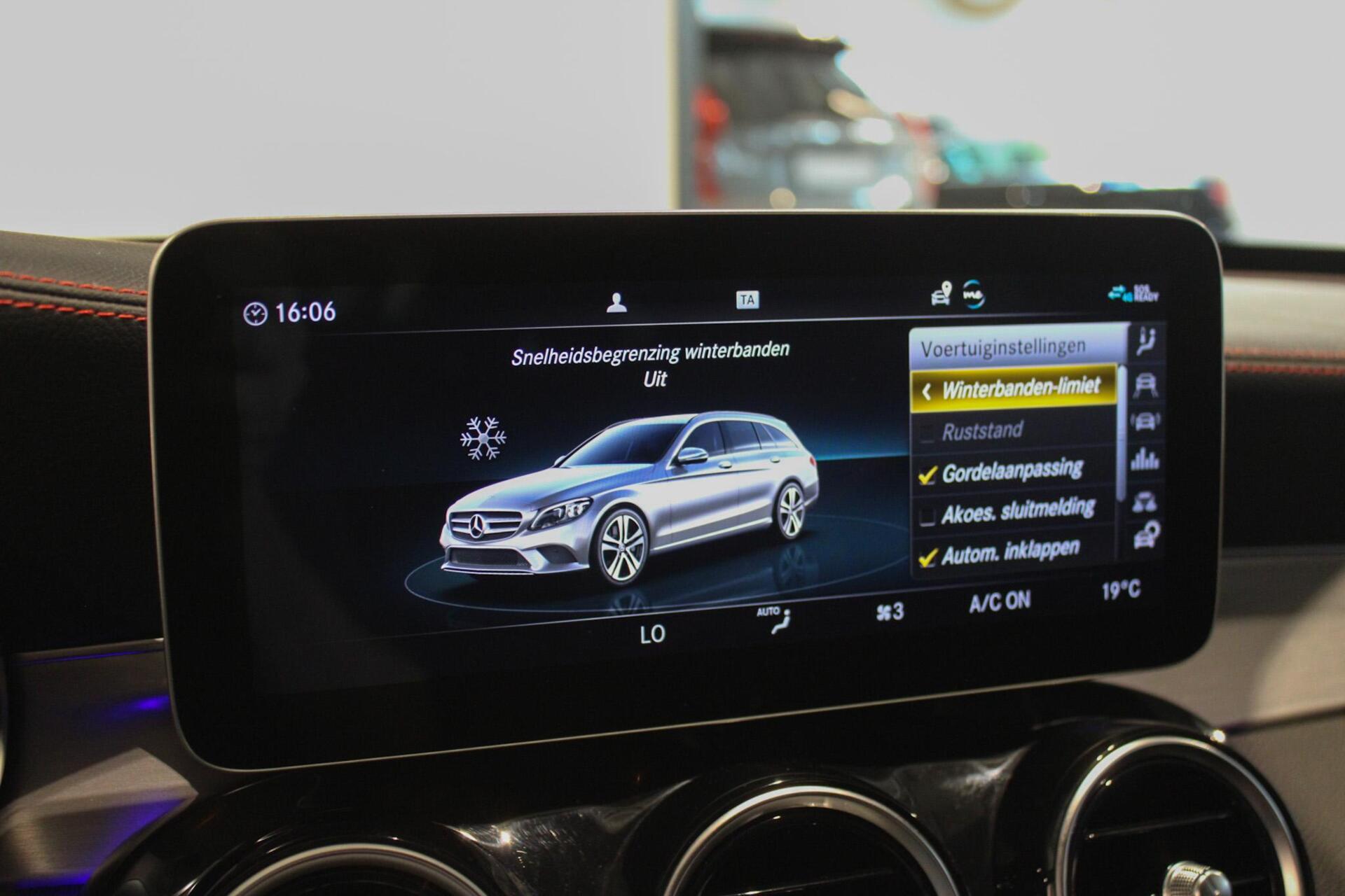 Foto van Mercedes-Benz AMG C 43