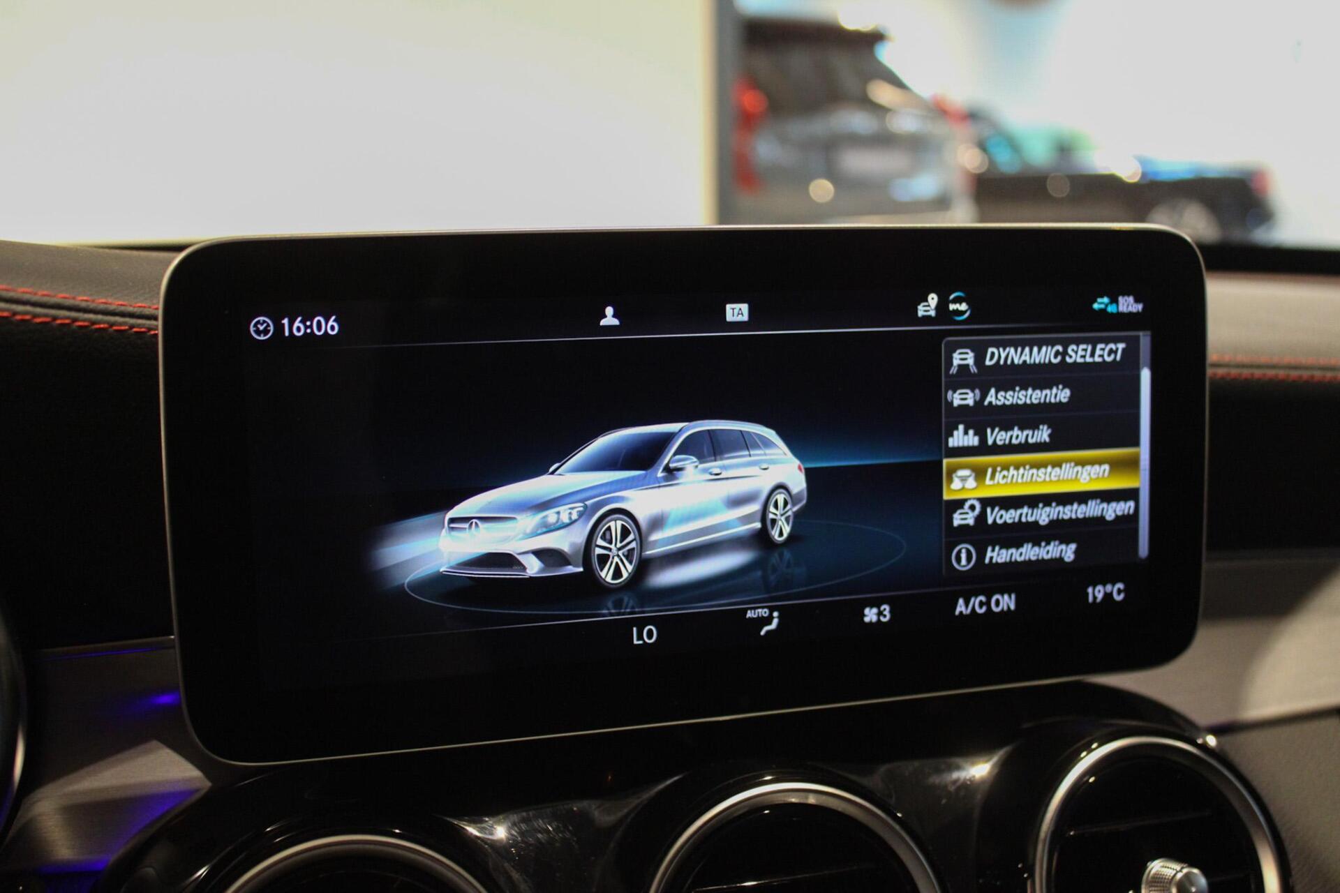 Foto van Mercedes-Benz AMG C 43
