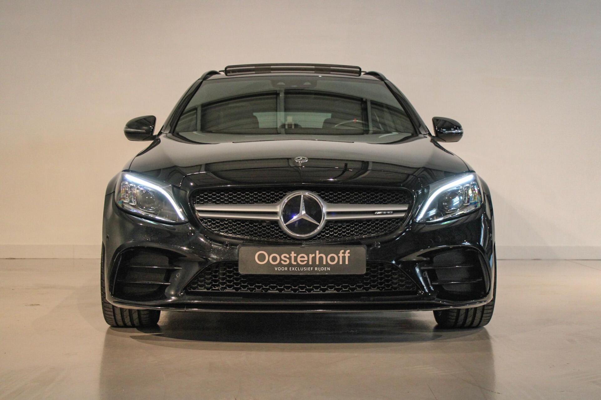 Foto van Mercedes-Benz AMG C 43