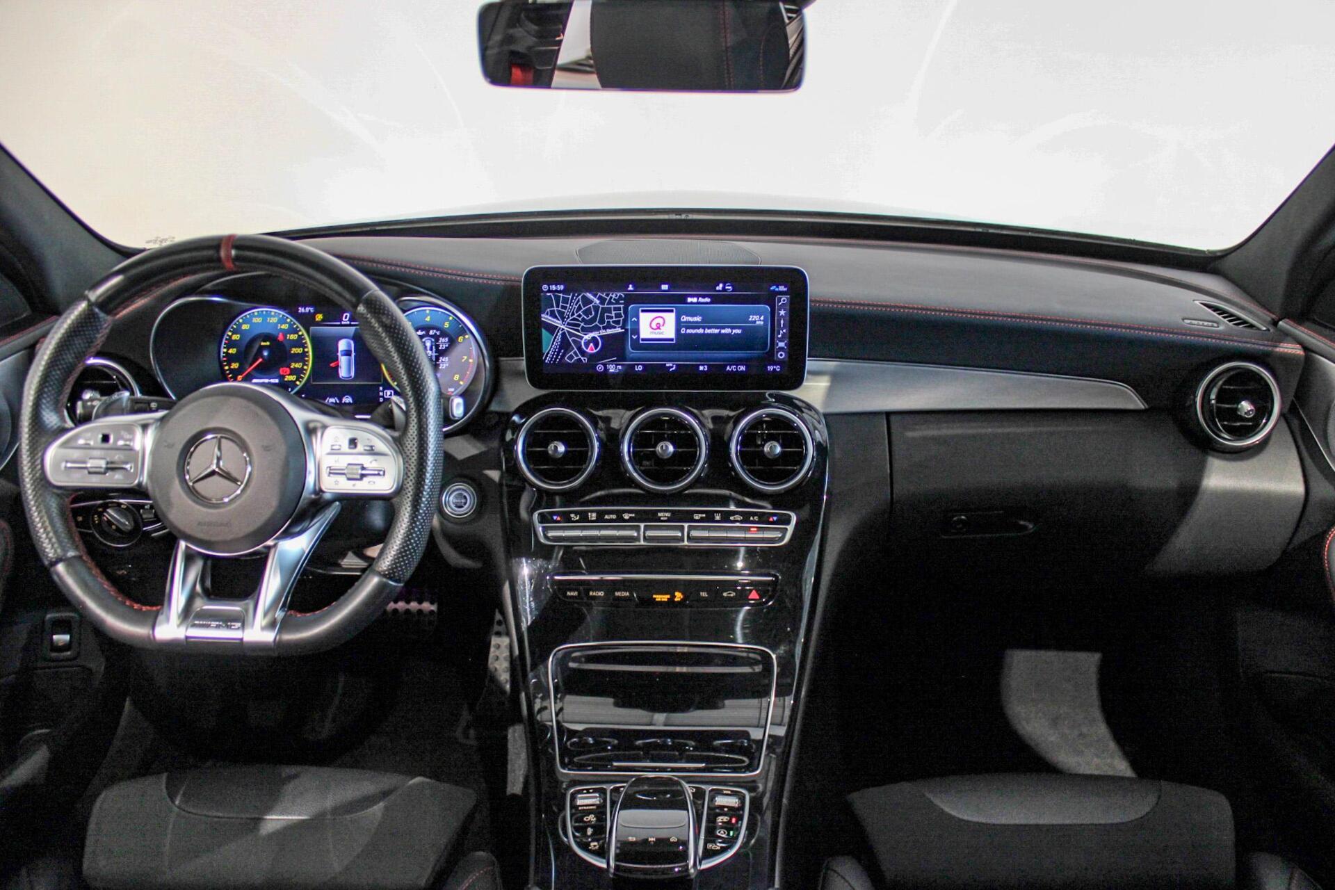 Foto van Mercedes-Benz AMG C 43