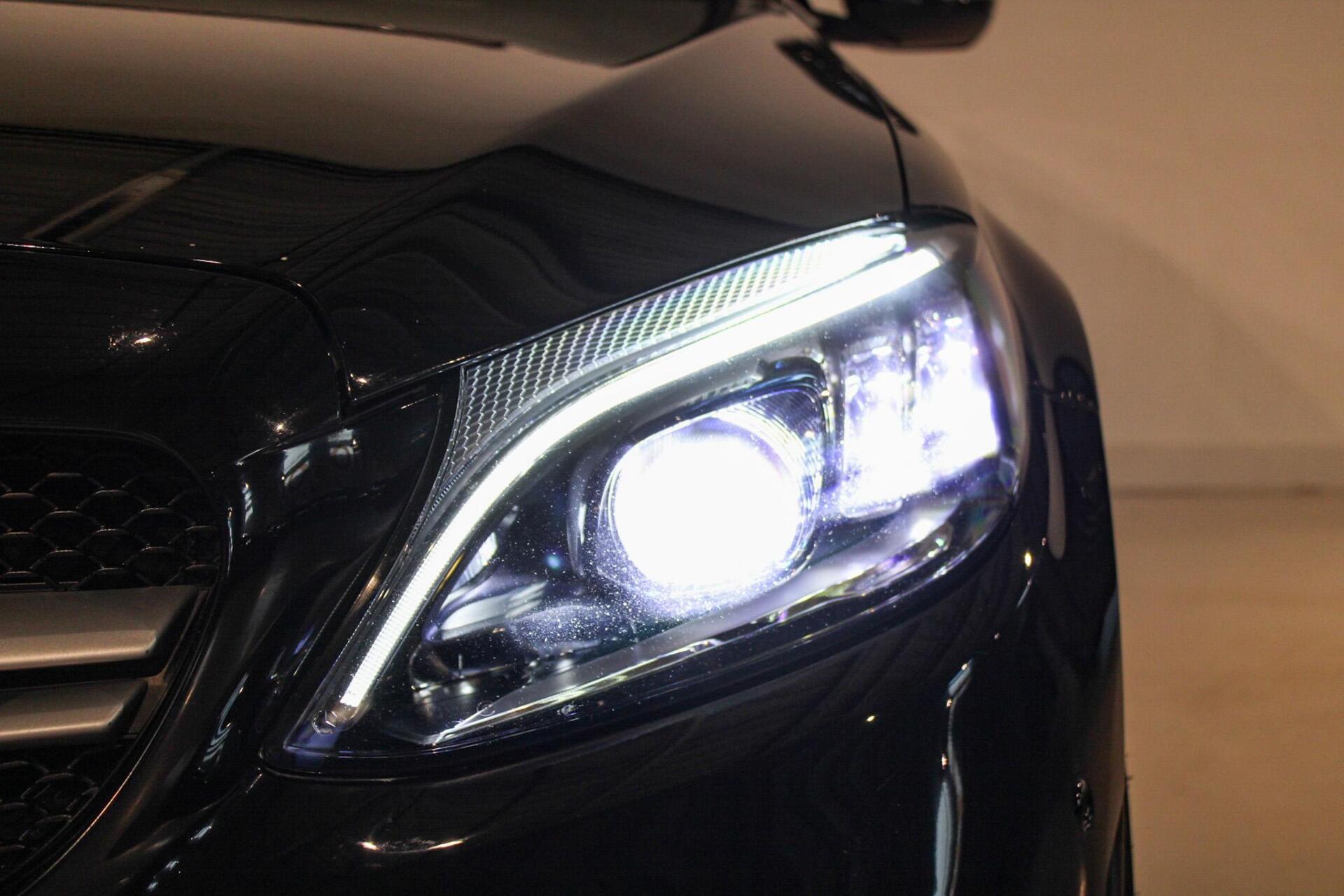 Foto van Mercedes-Benz AMG C 43