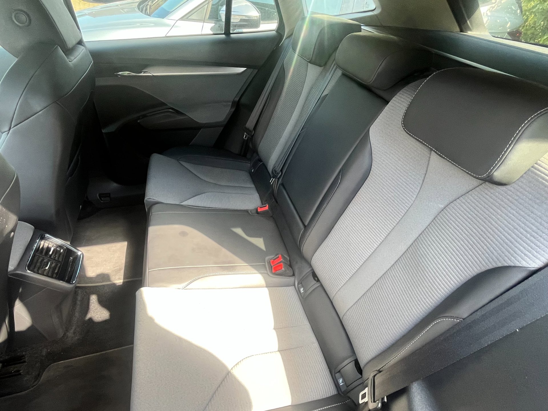 Foto van Skoda Enyaq 60
