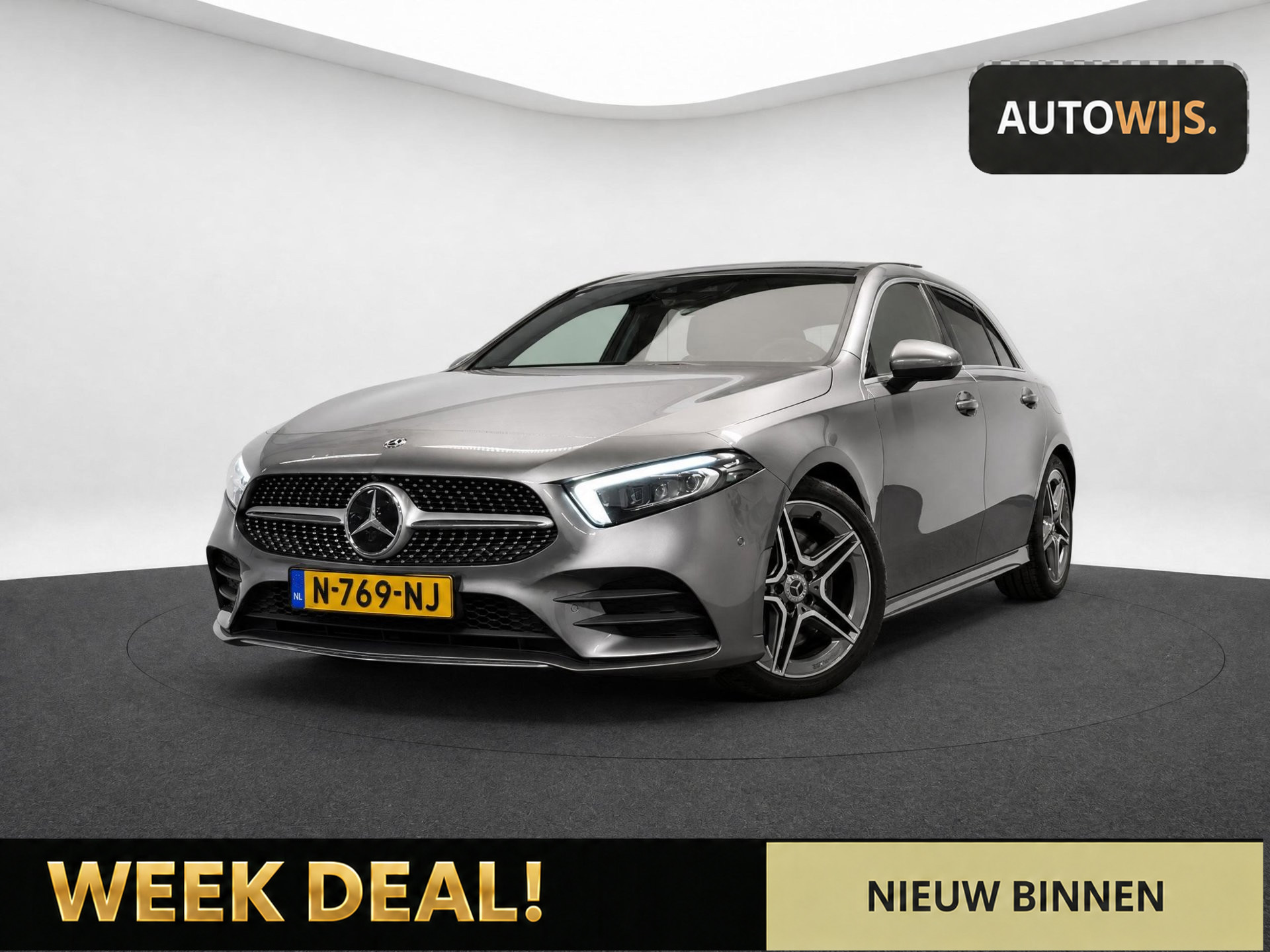 Mercedes-Benz A 250 250 Premium|PANO|SFEERVERLICHTING|HUD|LEDER|ACC|360CAM 2018 - voorkant