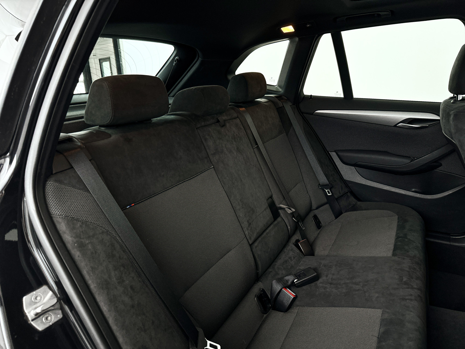 Foto van BMW X1 Xdrive28i