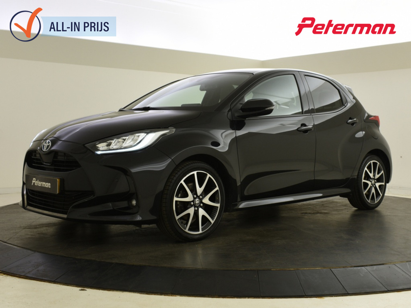 Toyota Toyota Yaris 1.5 Hybrid Executive | Panoramadak | Parkeersensoren V+A | JBL 2021 - voorkant