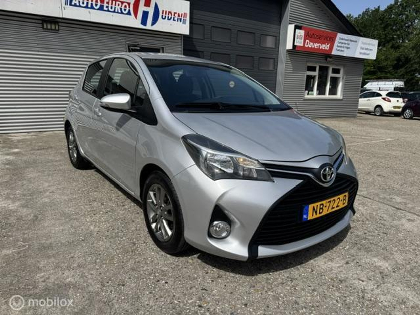 Toyota Toyota Yaris 1.0 VVT-i 5-DRS Aspiration Facelift!! 2015 - voorkant