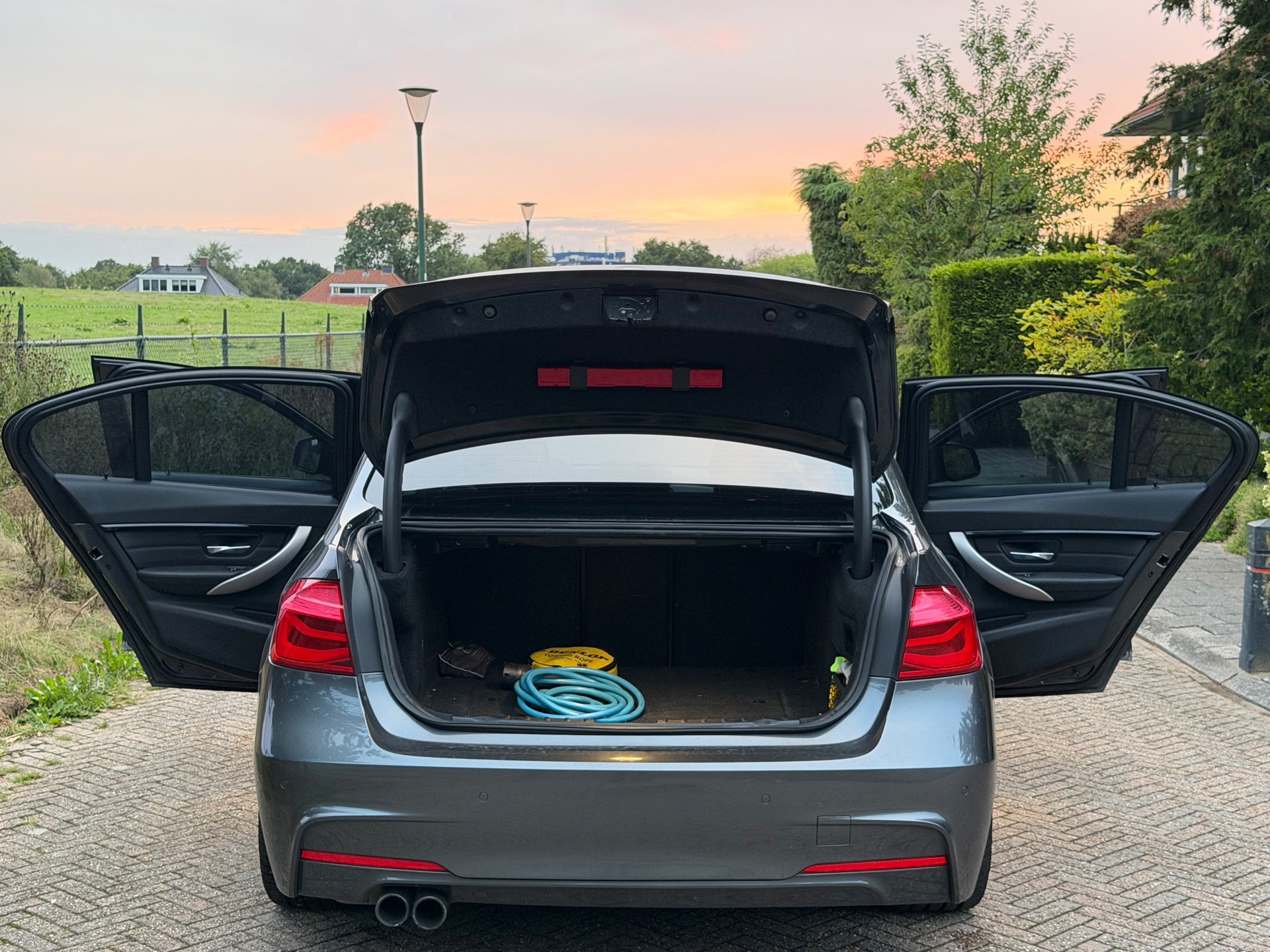 Foto van BMW 330e Iperformance