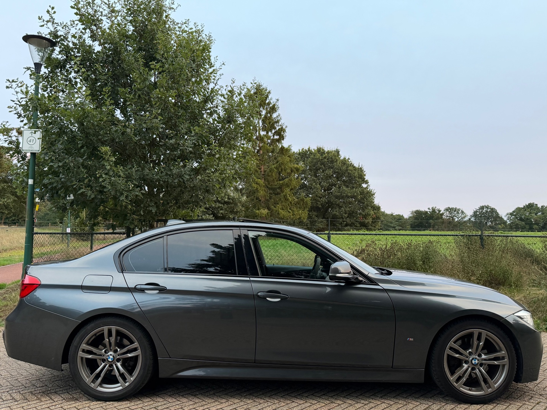 Foto van BMW 330e Iperformance