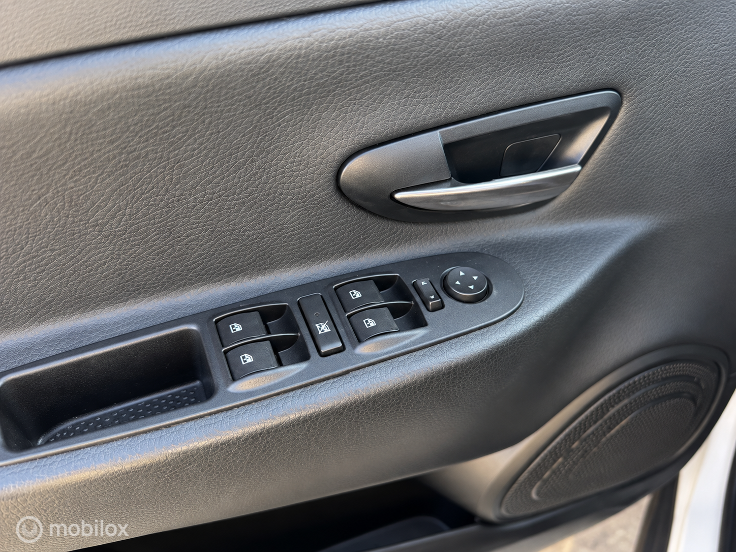 Foto van Lancia Ypsilon