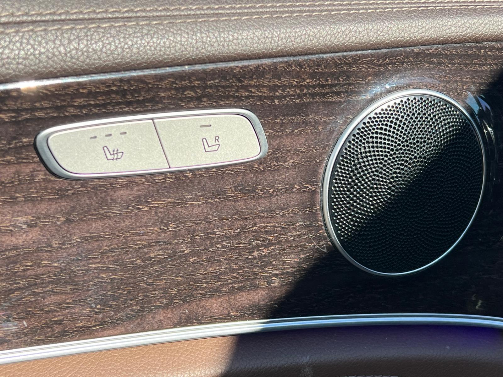 Foto van Mercedes-Benz E 220 D