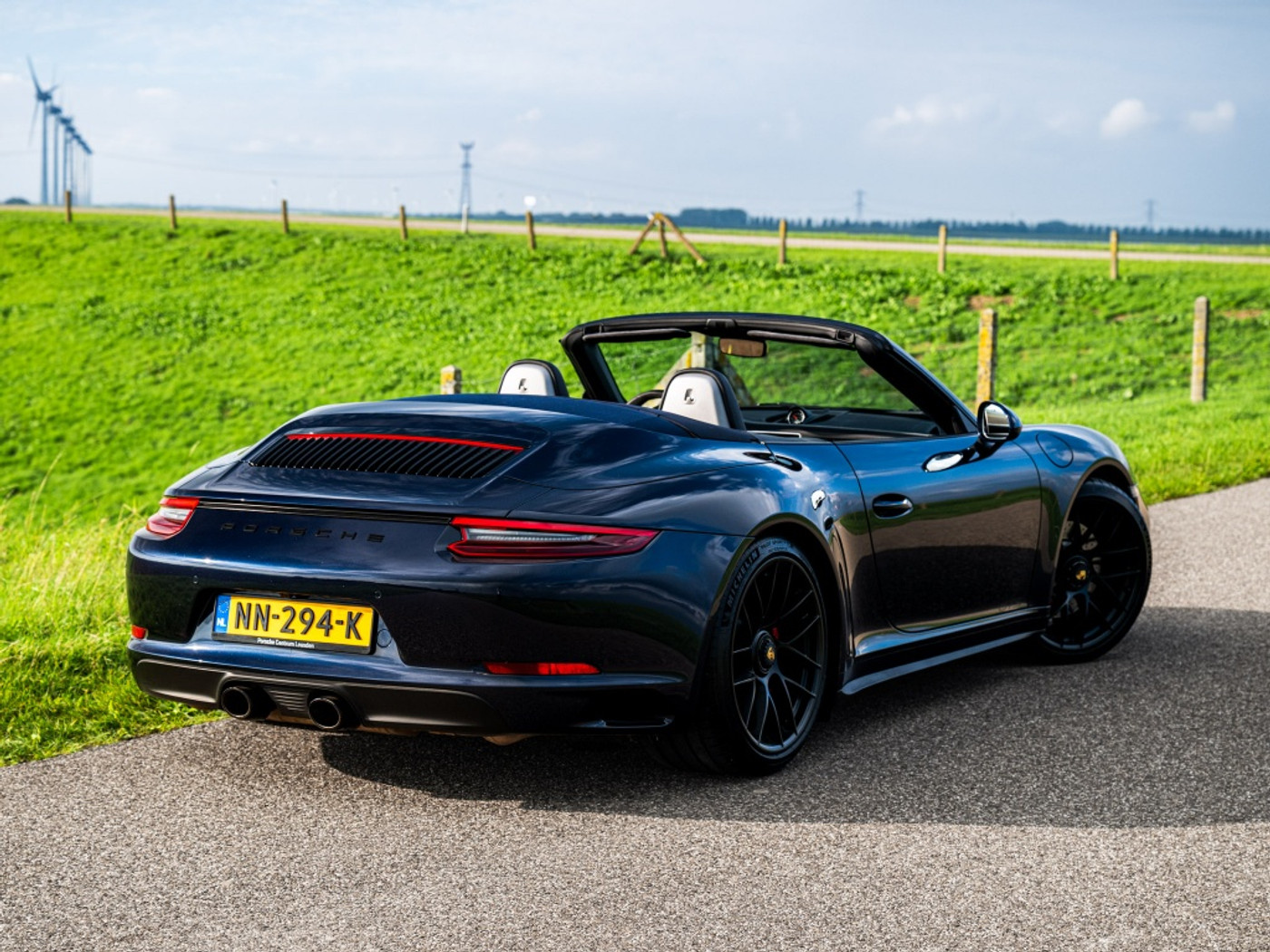 Foto van Porsche 911 Carrera GTS