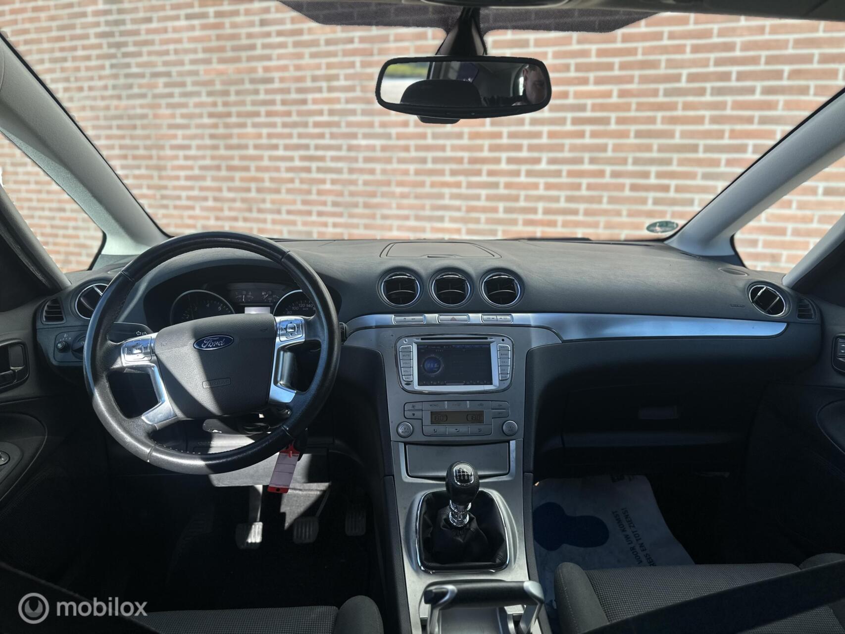 Foto van Ford S-max, 2,5