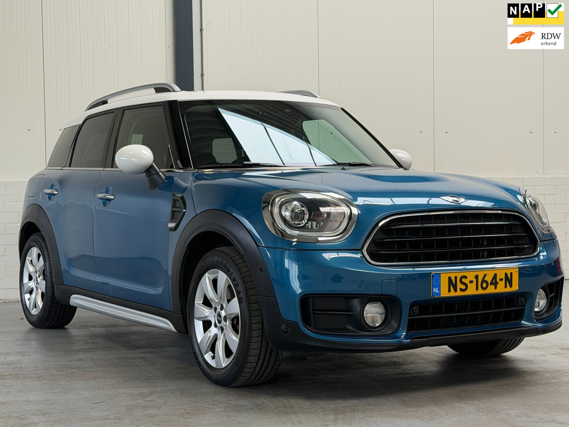 Mini Countryman Cooper 1.5 Cooper|1e Eigenaar|Org NL|Led|Elek.Klep|Trekhaak|Automaat 2017 - voorkant