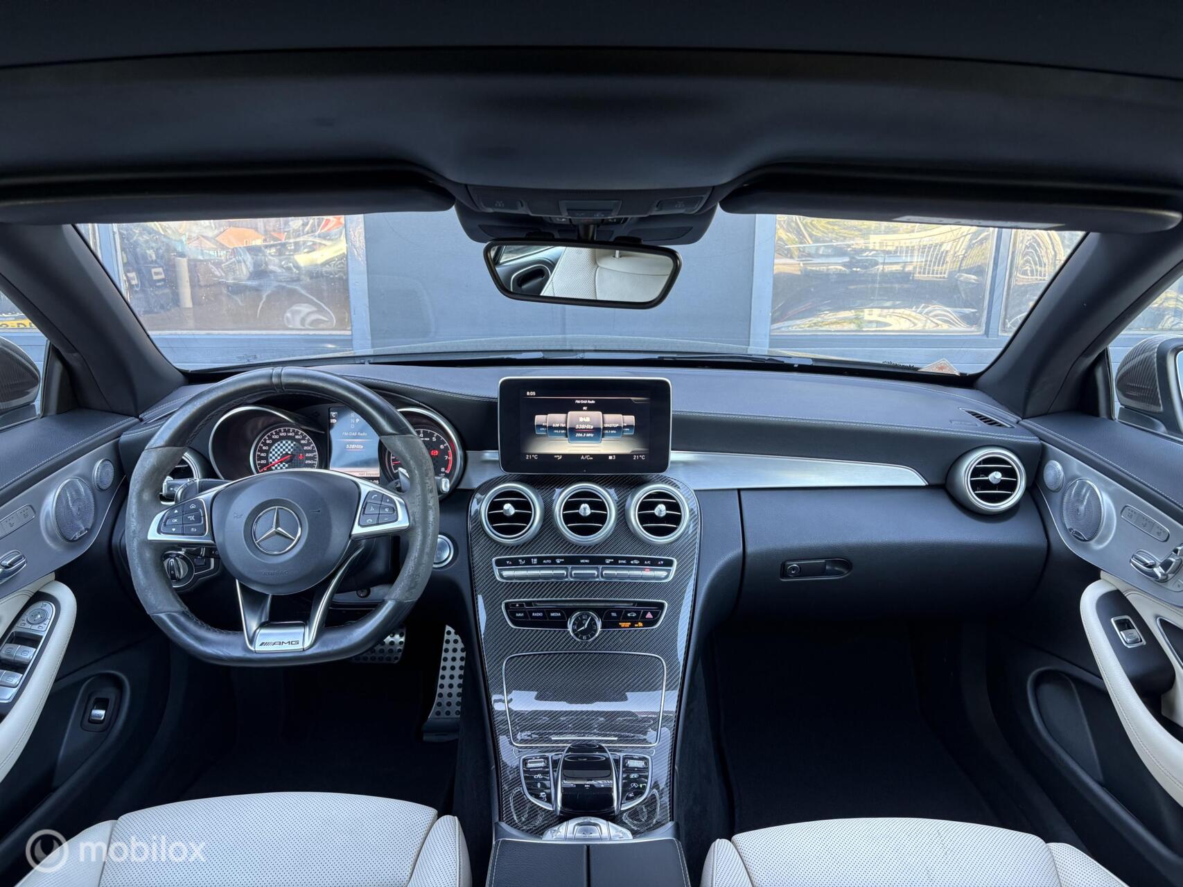 Foto van Mercedes-Benz AMG C 43