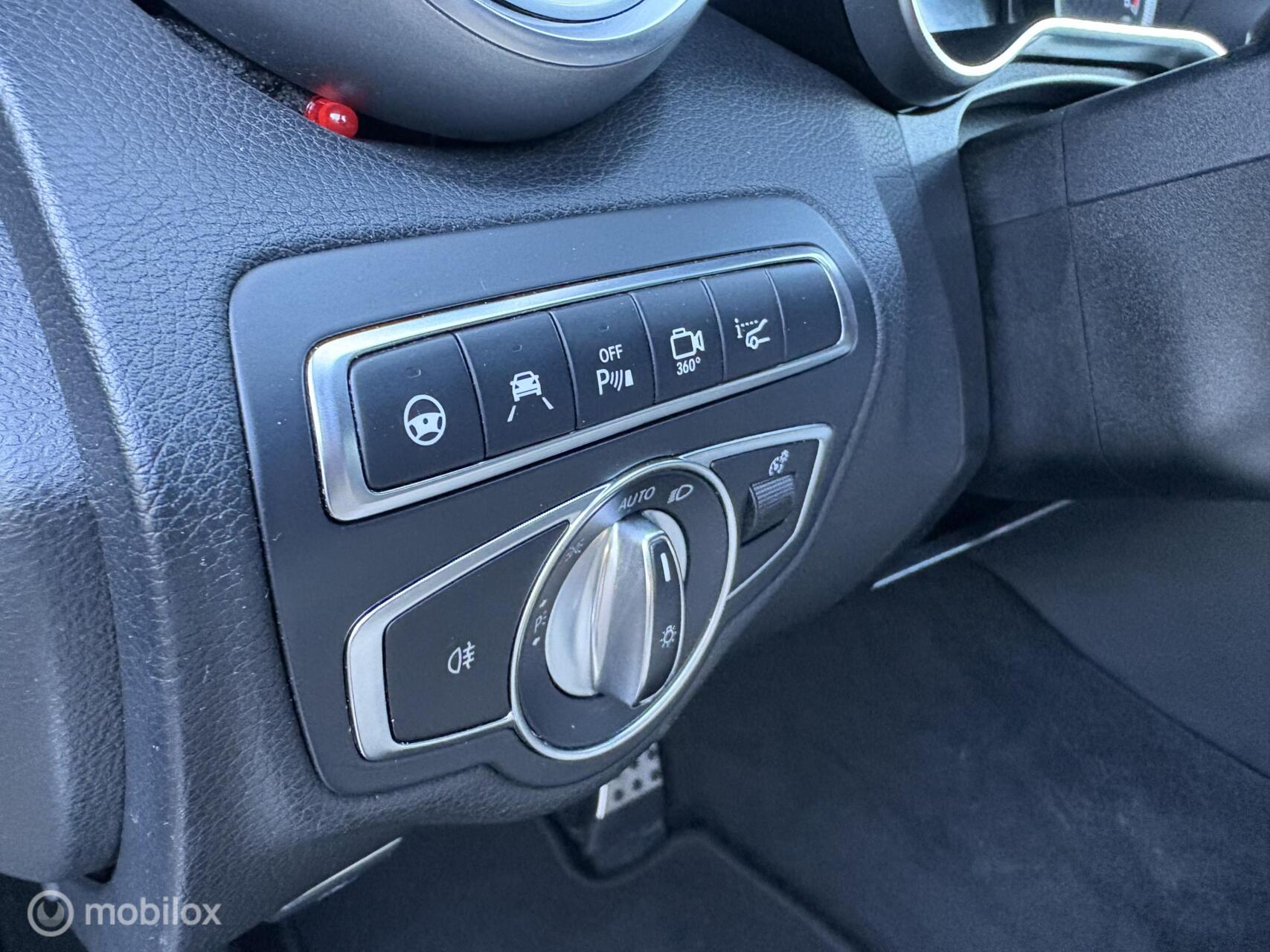 Foto van Mercedes-Benz AMG C 43