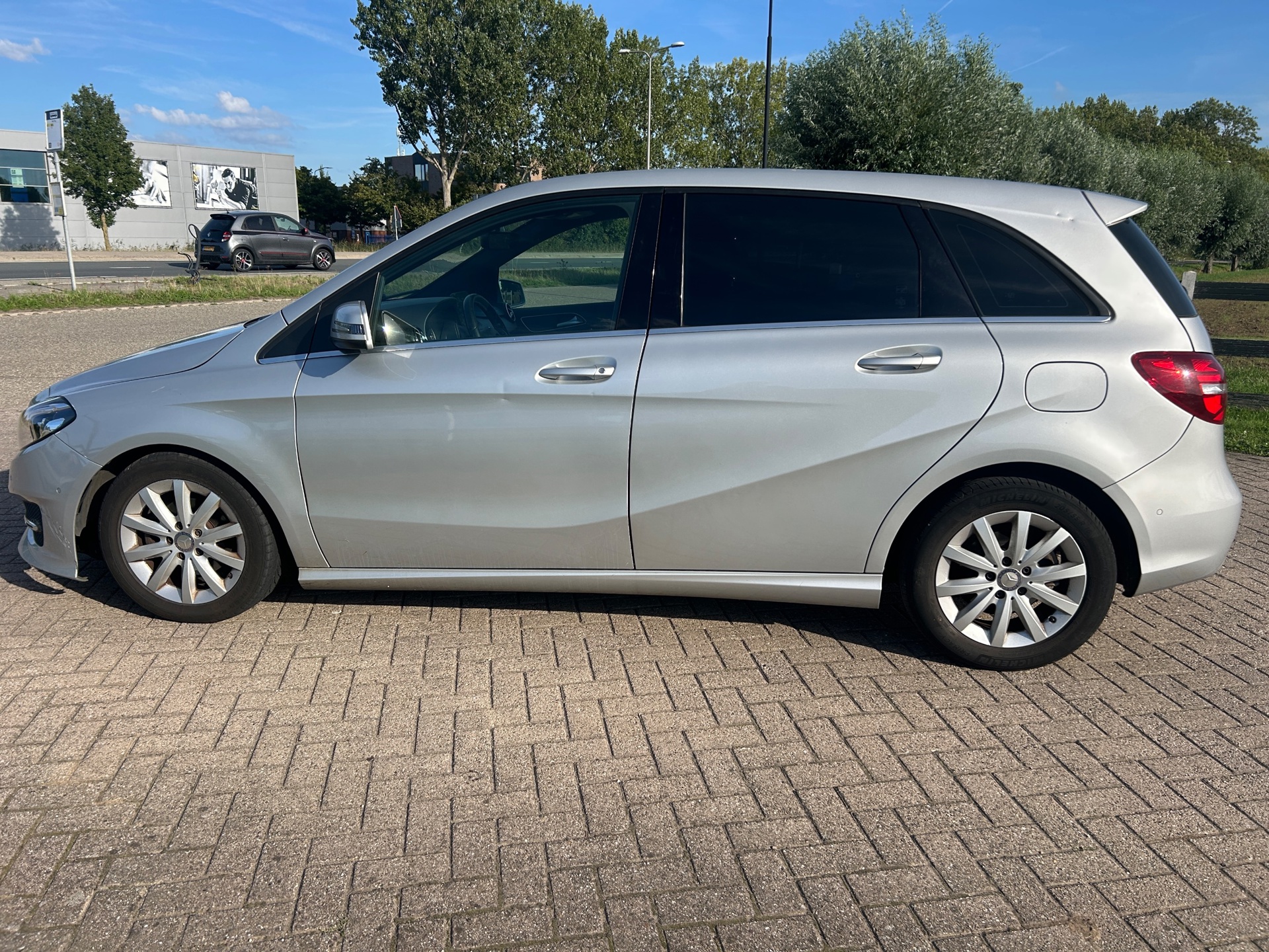 Foto van Mercedes-Benz B 180 D
