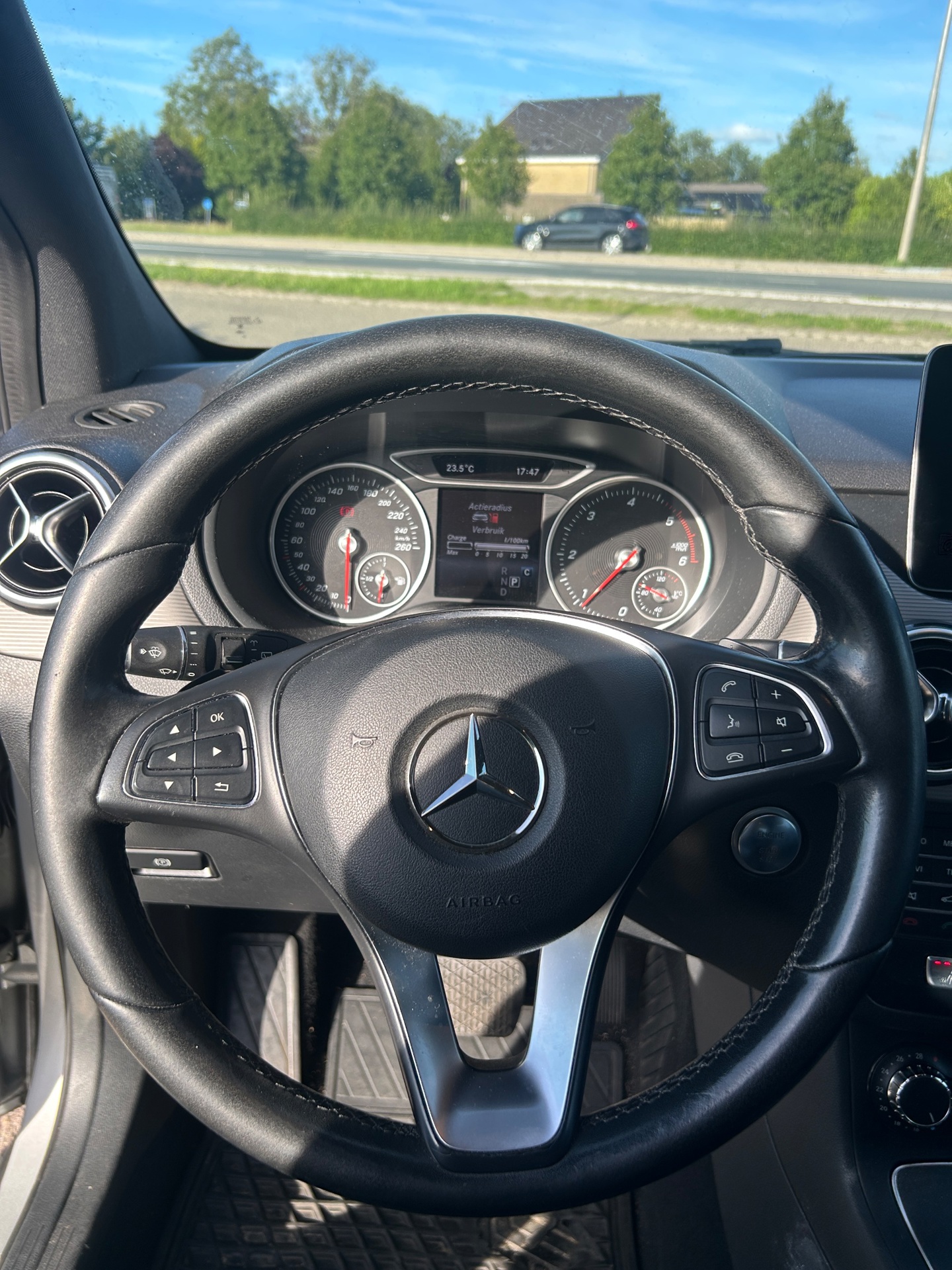 Foto van Mercedes-Benz B 180 D
