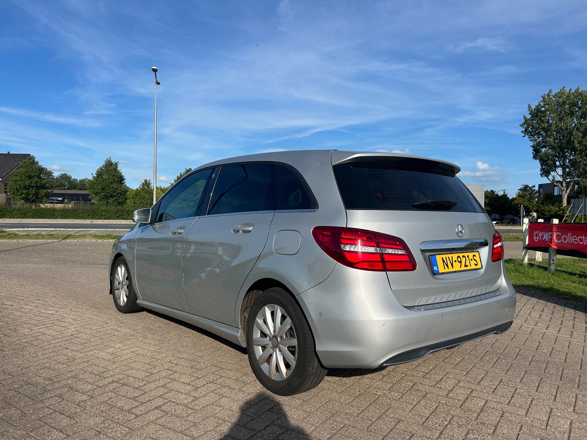 Foto van Mercedes-Benz B 180 D